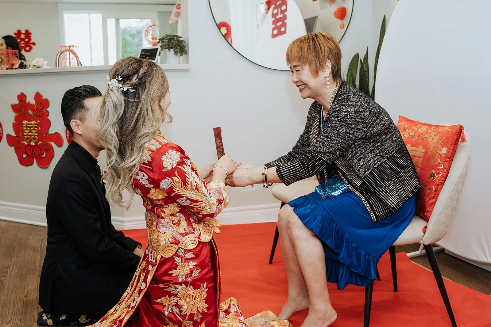 Annie&Trung-Morning Prep-159.jpg