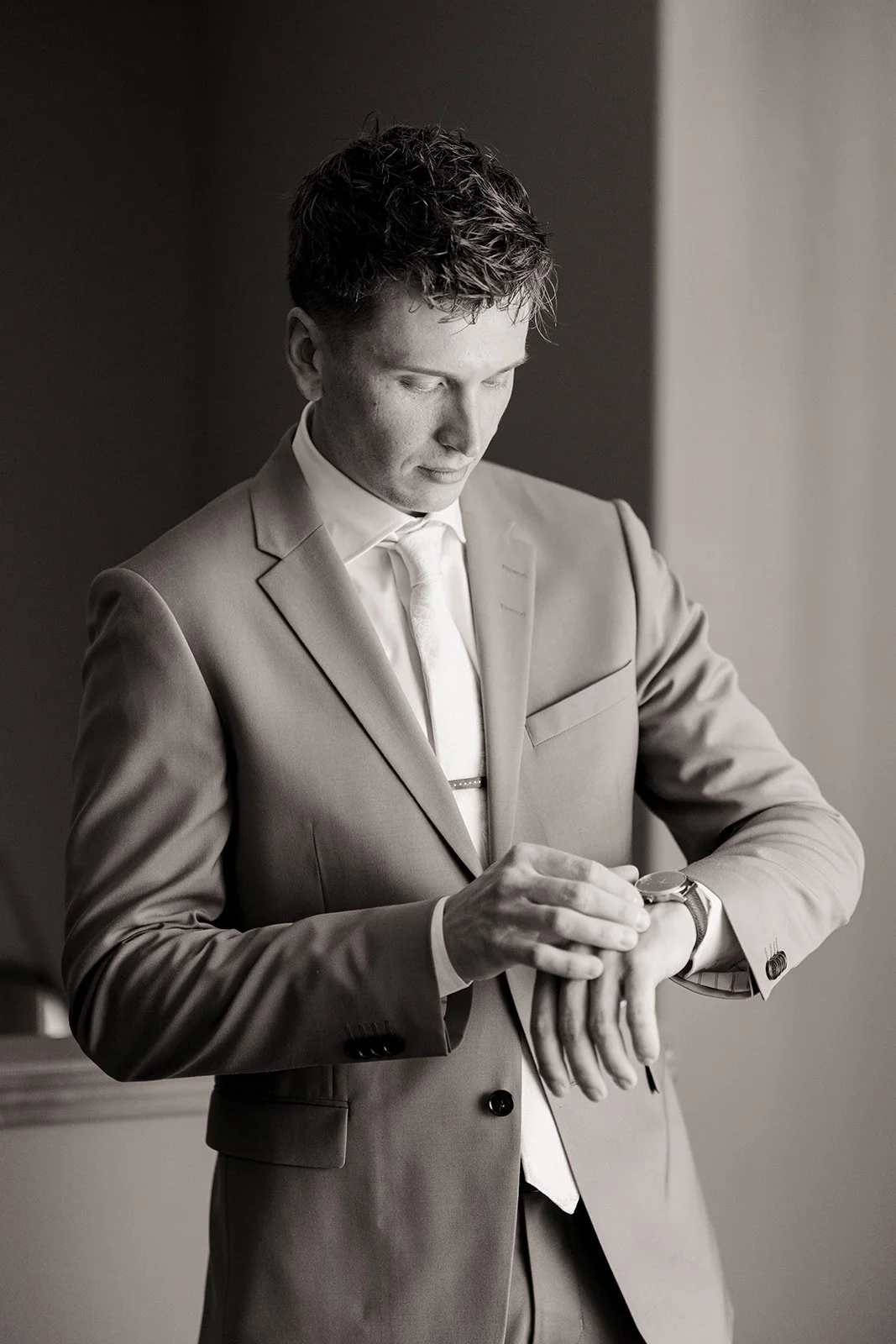 Mary & Axel_Morning Preps-39.jpg