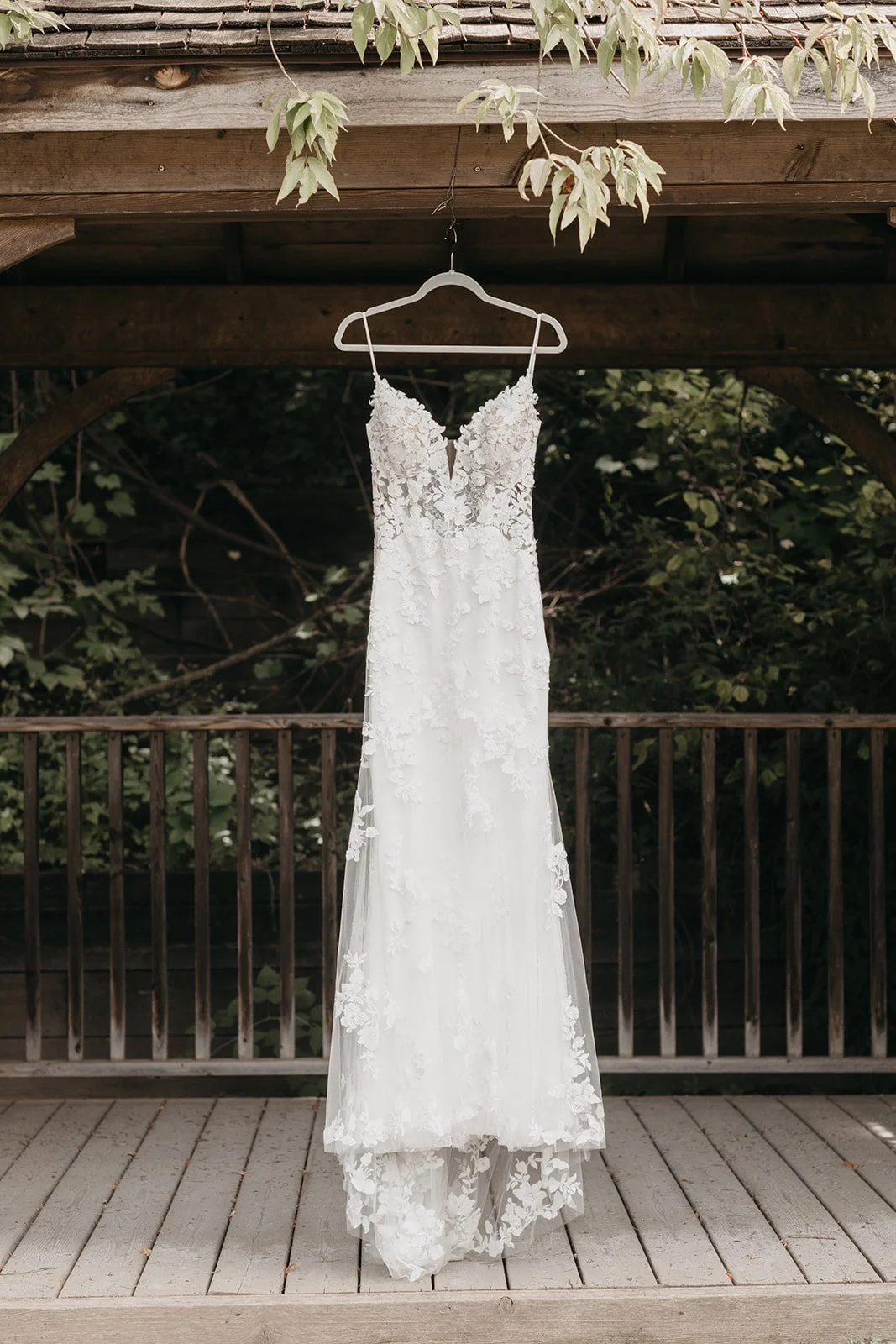 Samantha & Michael_Morning Preps-105.jpg
