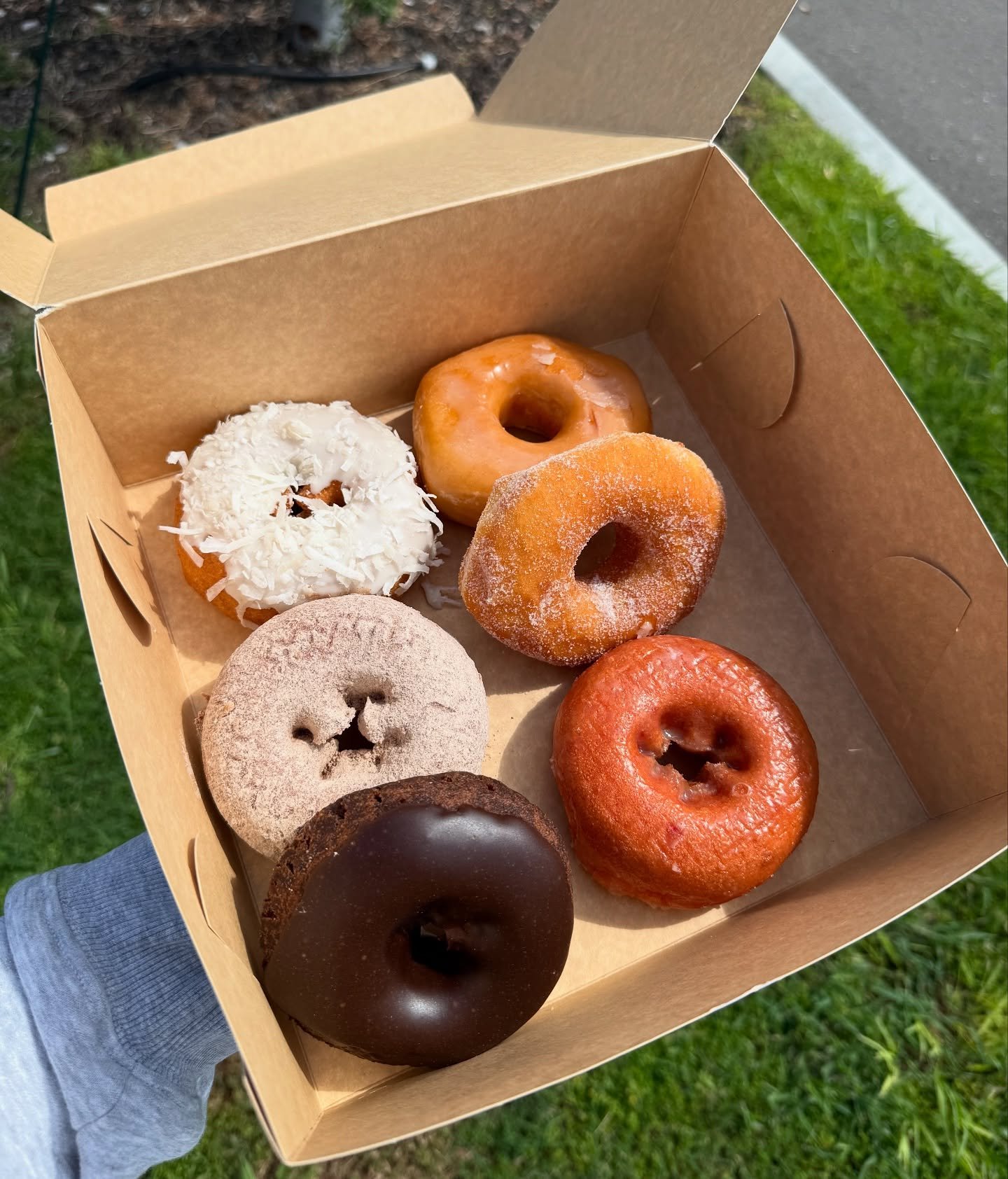 Caffeine and carbs: the breakfast dream team ☕🍩 #DonutLover #WeekendEats #CoffeeAndDonuts #FoodieMoments #ijustcameforthefood