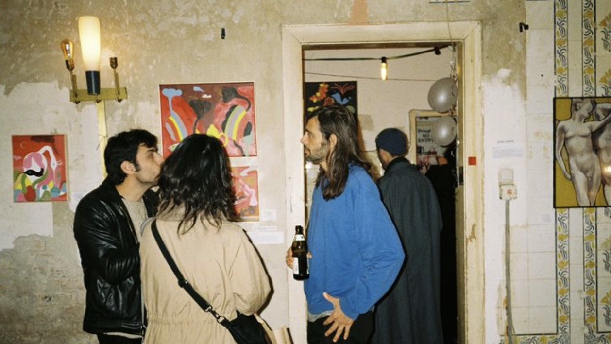 Tender Mini Mesh (Small group show)