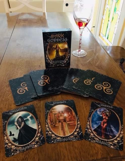 dark-goddess-oracle-deck-image-3.png