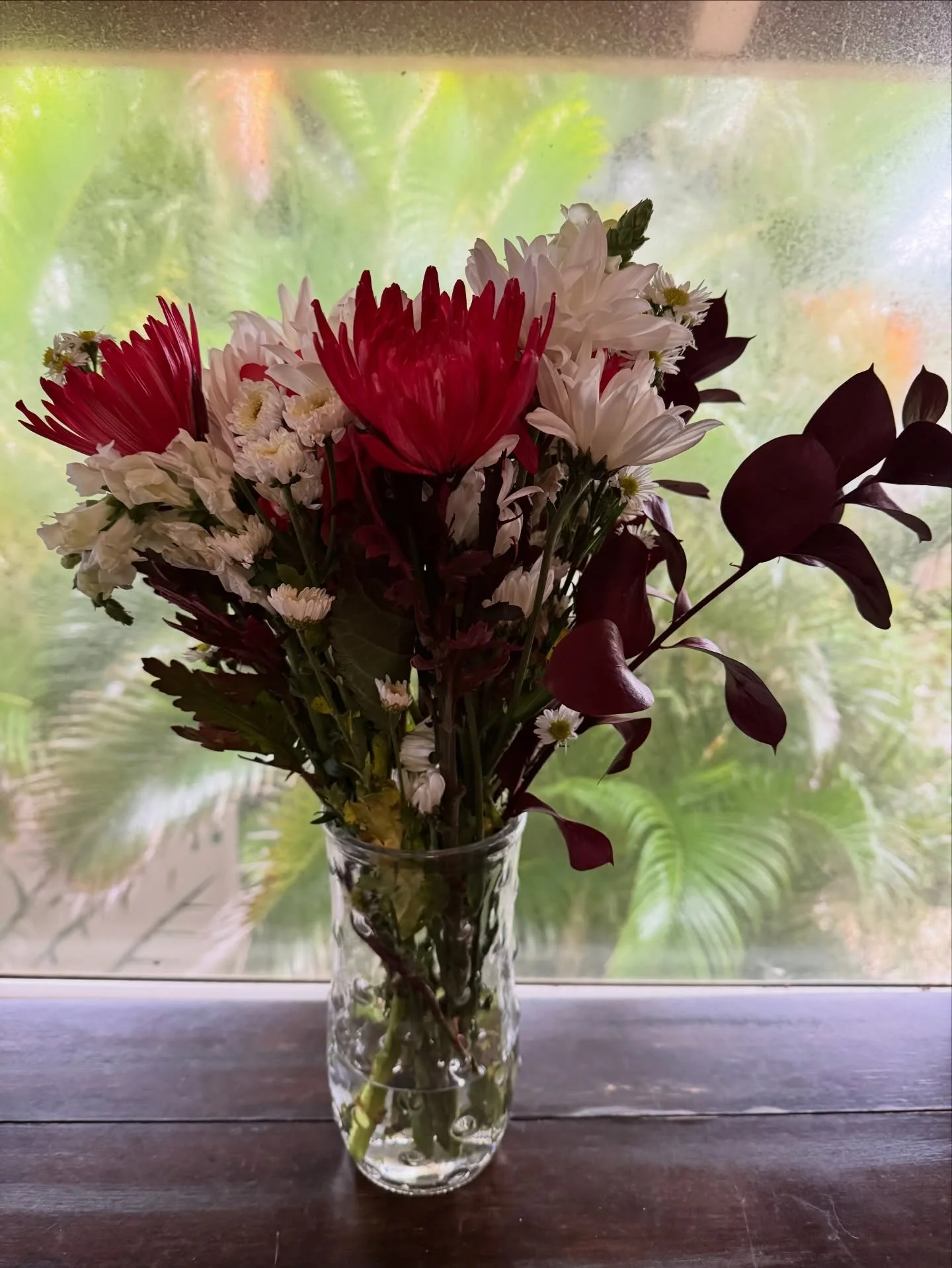 Last night I was gifted these beautiful flowers from a dear friend,
someone who saw me and didn&rsquo;t want this day to feel heavy or hollow.
And I was reminded&hellip;
love does not belong only to romance.
It lives in kindness,
in quiet gestures,
i