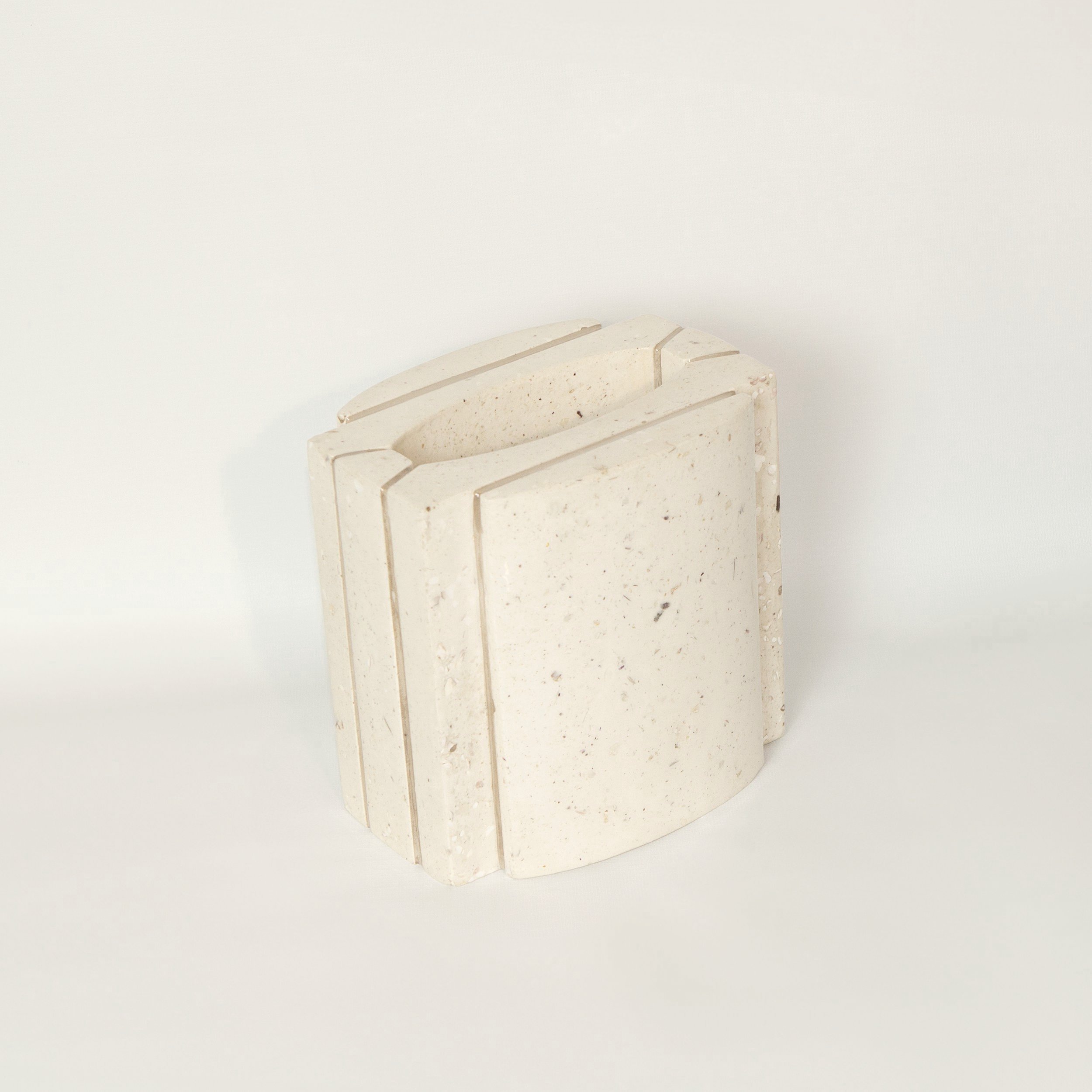 WKND+Lab_HUI+Vase7_square.jpg