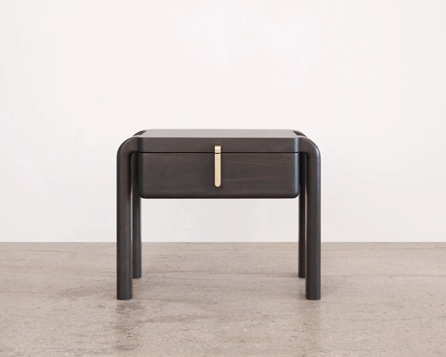 Bronsin+Ablon+-++Bend+Bedside+Table+-+Carbon+Walnut+-+1500+-+I.jpg