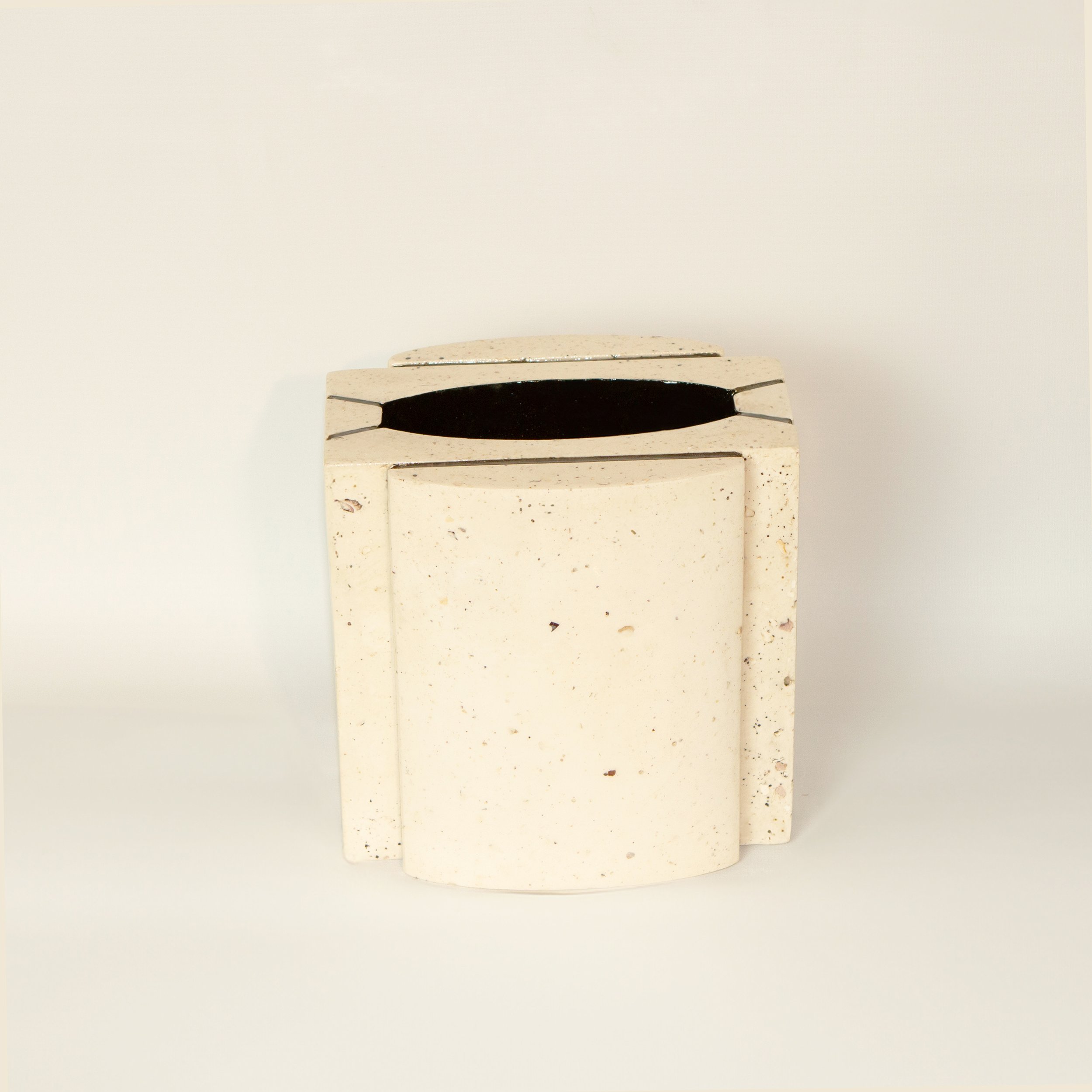 WKND Lab_HUI Vase9_square.jpg