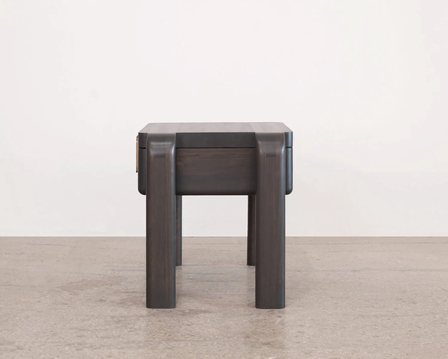 Bronsin+Ablon+-++Bend+Bedside+Table+-+Carbon+Walnut+-+1500+-+G.jpg