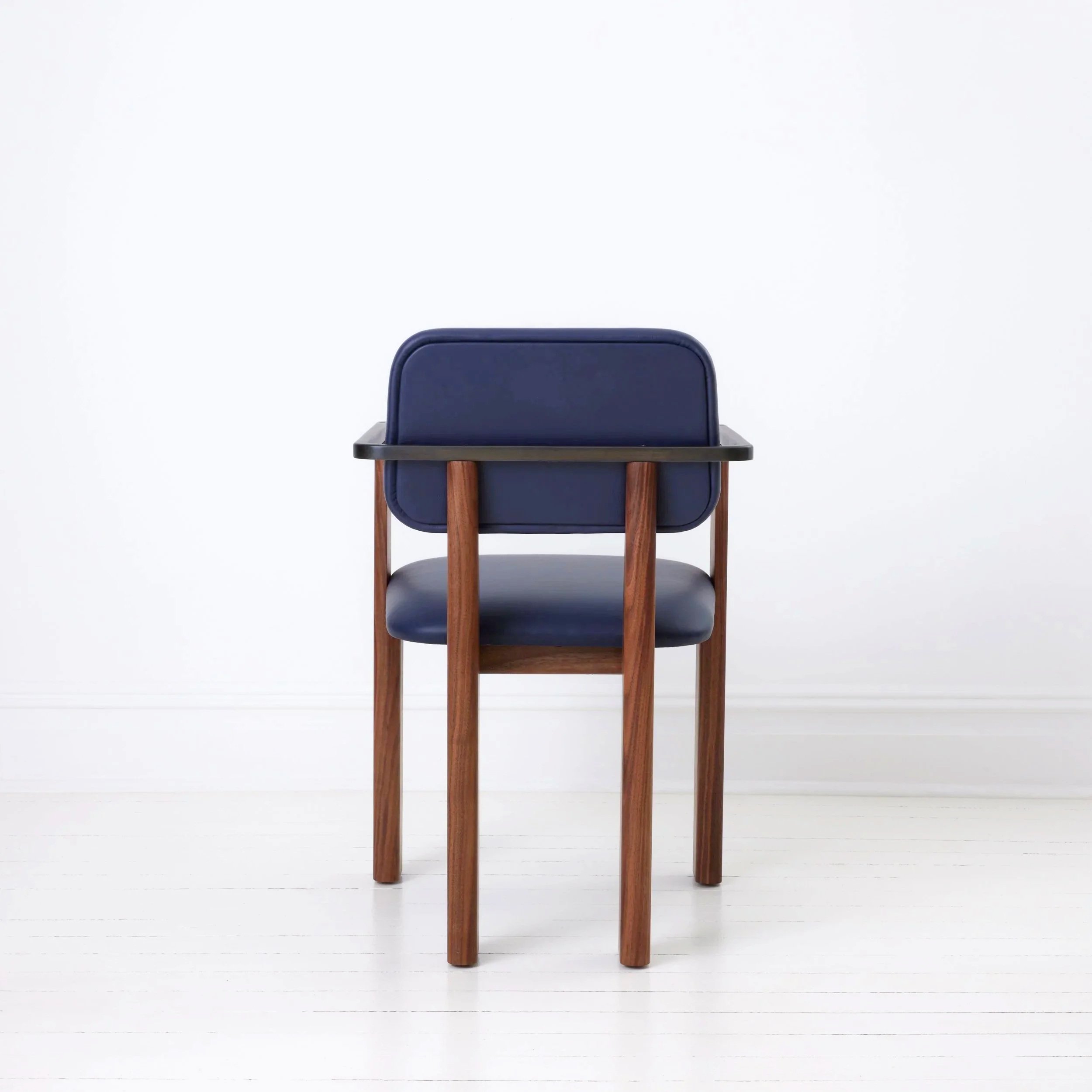 ARowley_OtrasFormas_Spring2026_4122_Unform_retAM.jpg