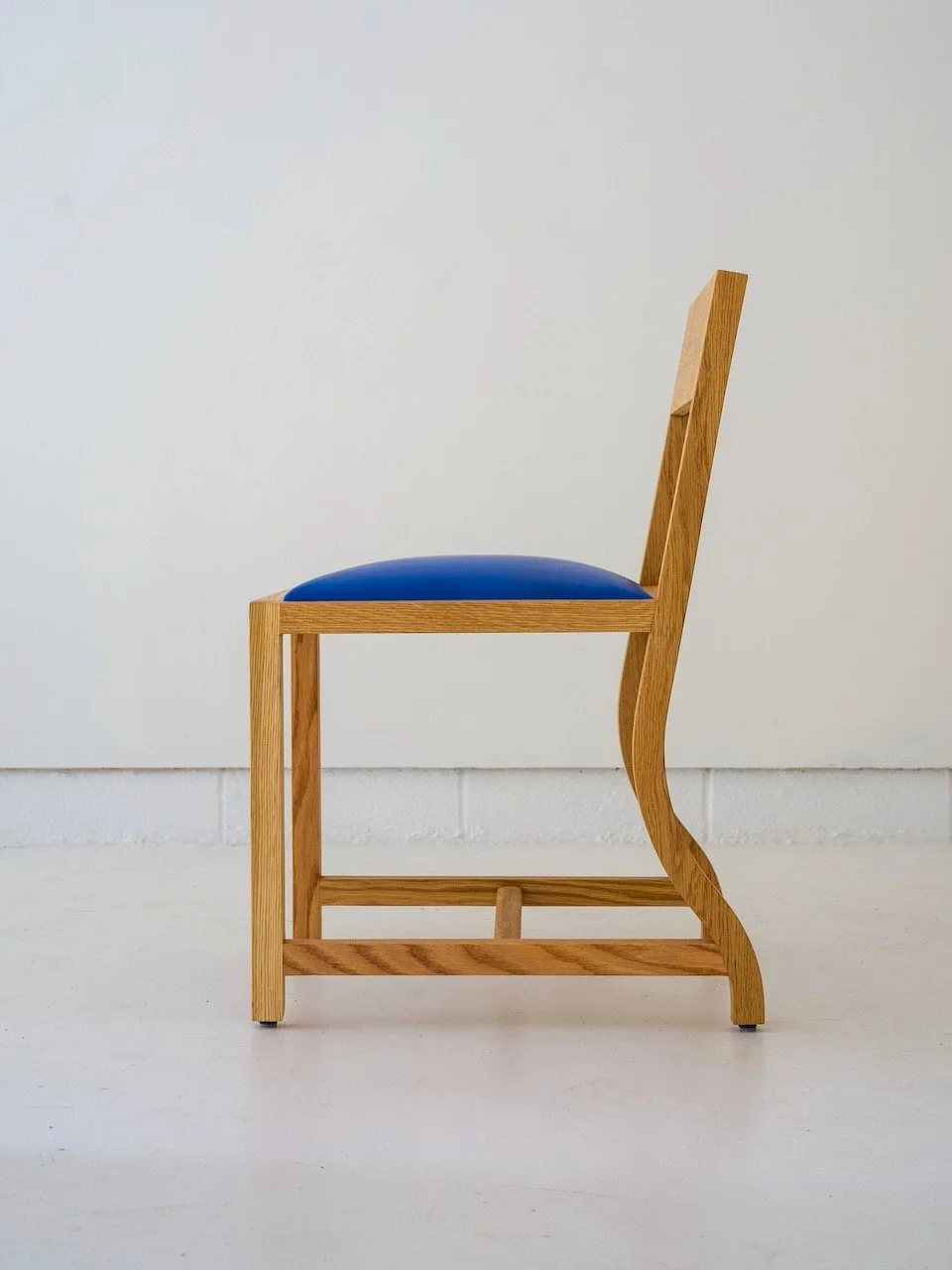 EOS_Upholstered_Burve_ - 4.jpeg