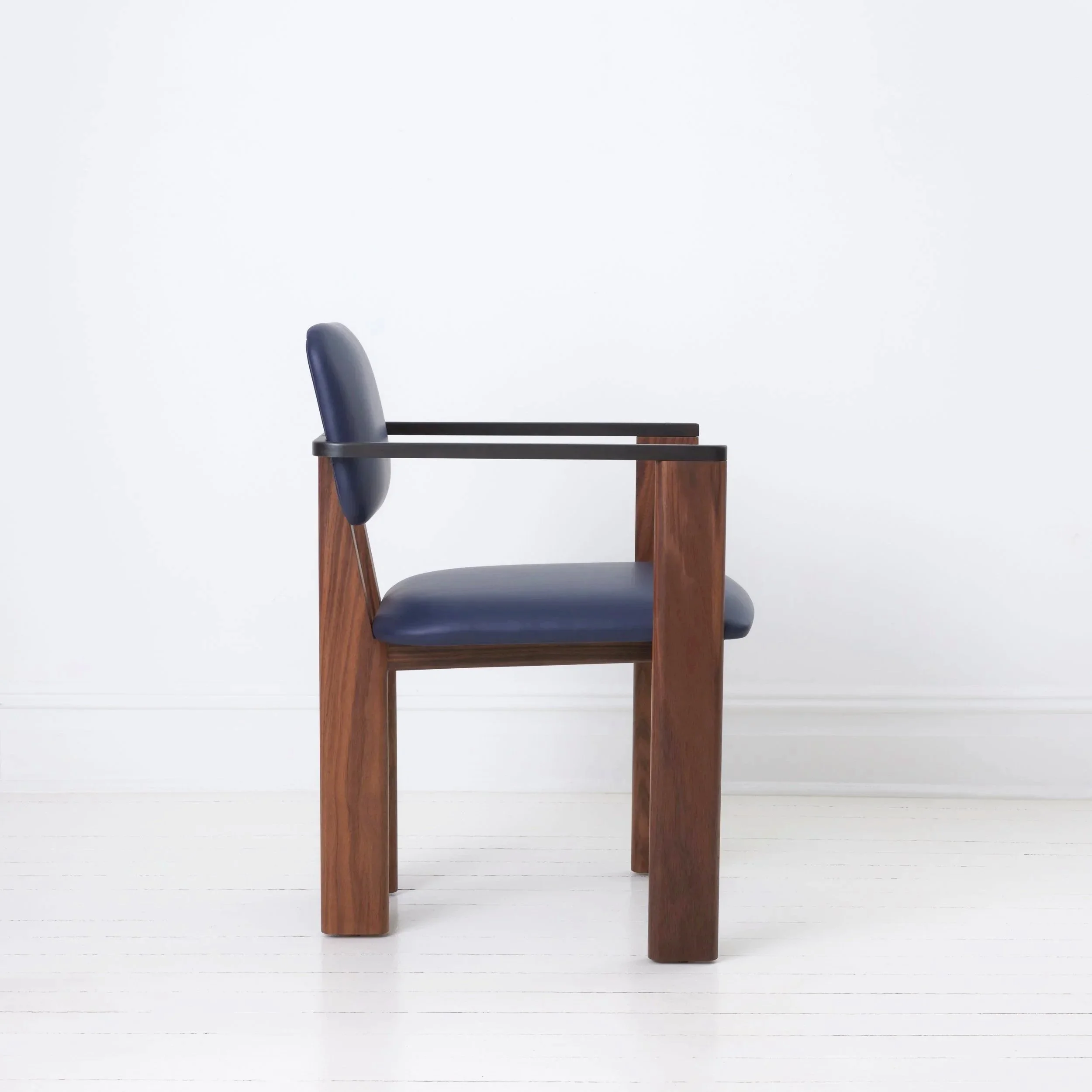 ARowley_OtrasFormas_Spring2026_4110_Unform_retAM.jpg