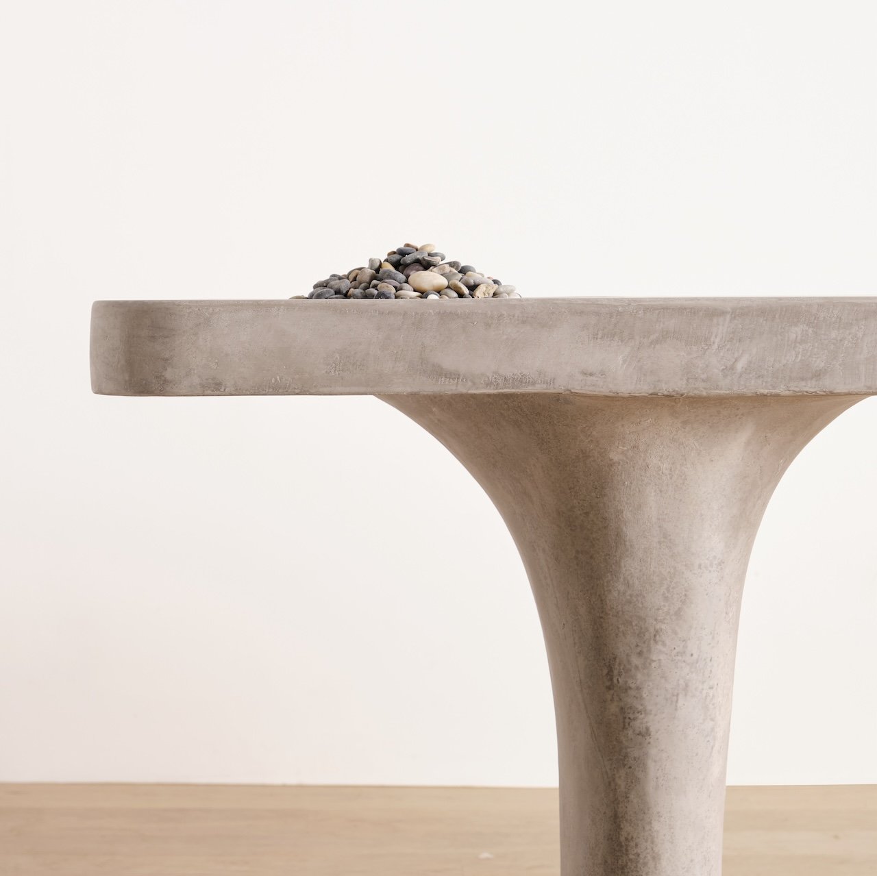 LOW RES-Pebbles Entry Table 08.jpg
