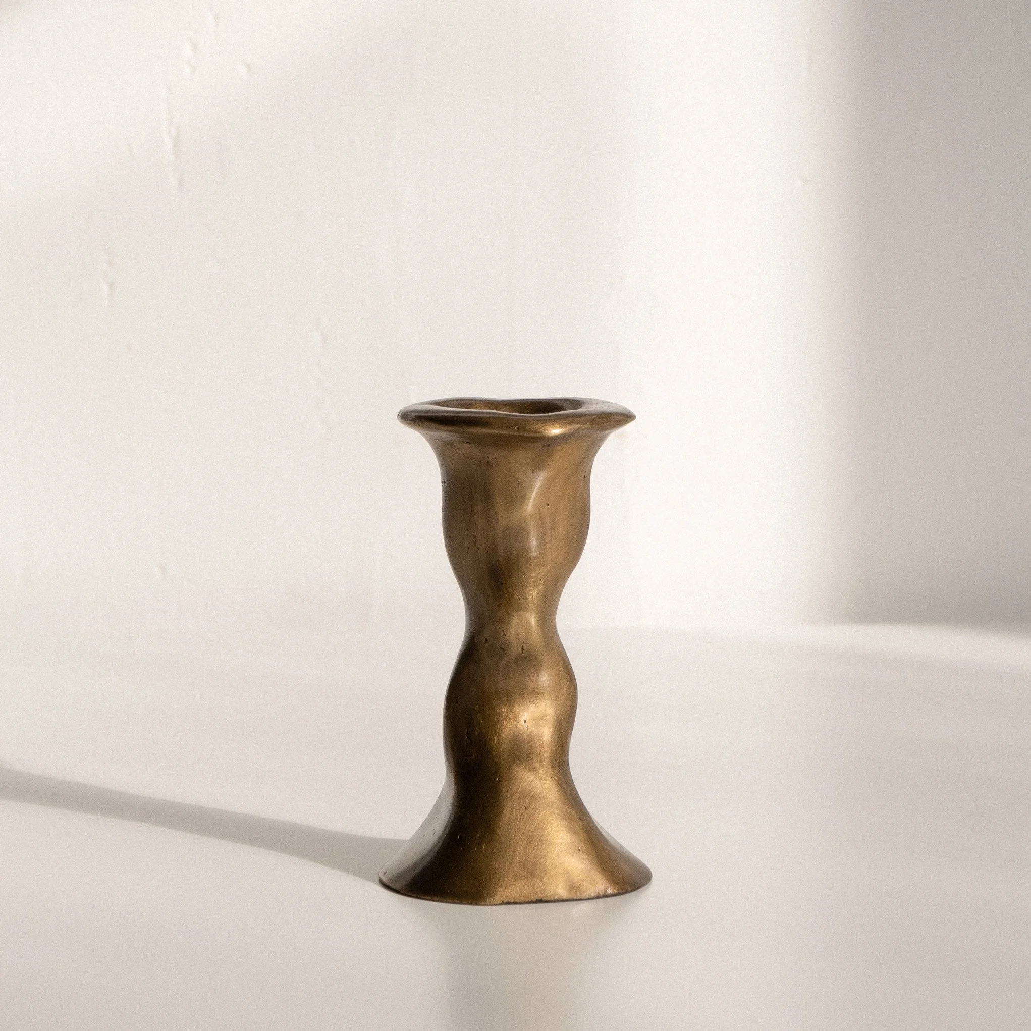 L1046258-Square.jpg