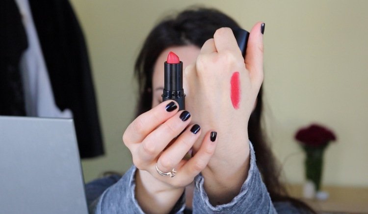 GRWM // Vapour Foundation, Dramatic Lashes, Italian Lipstick