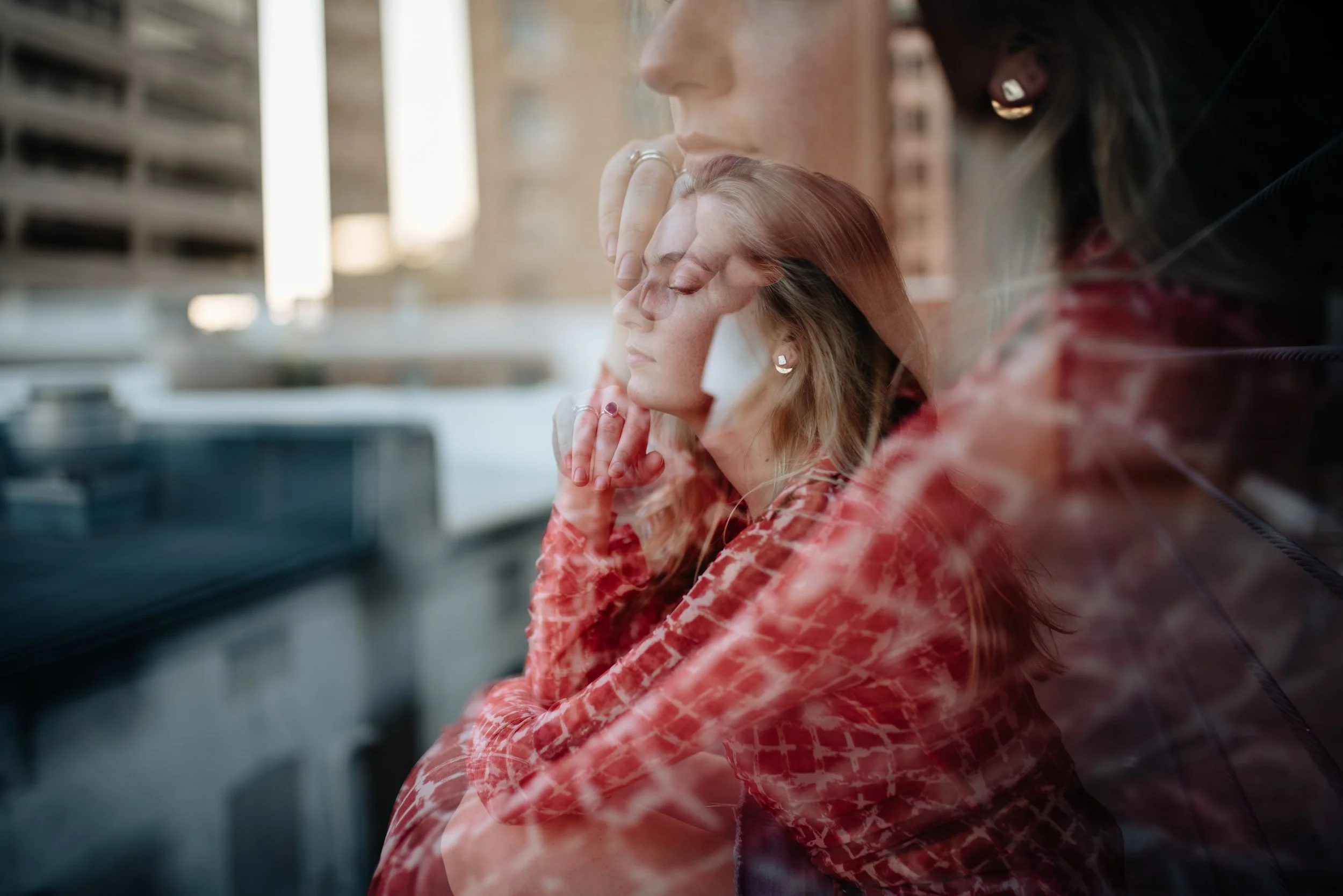 artist portraits for New York City singer Amelia Beckham in downtown memphis tennessee by raifords disco