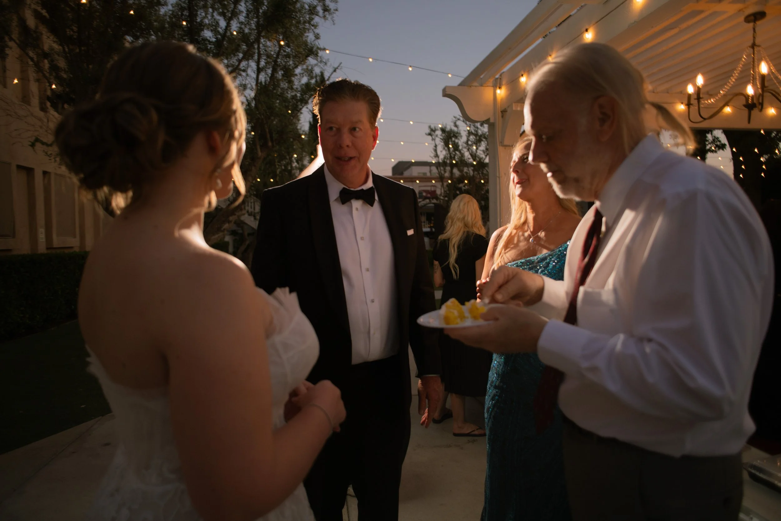intimate villa ivy wedding in bakersfield california by california documentary wedding photographer ally perkins-106.jpg