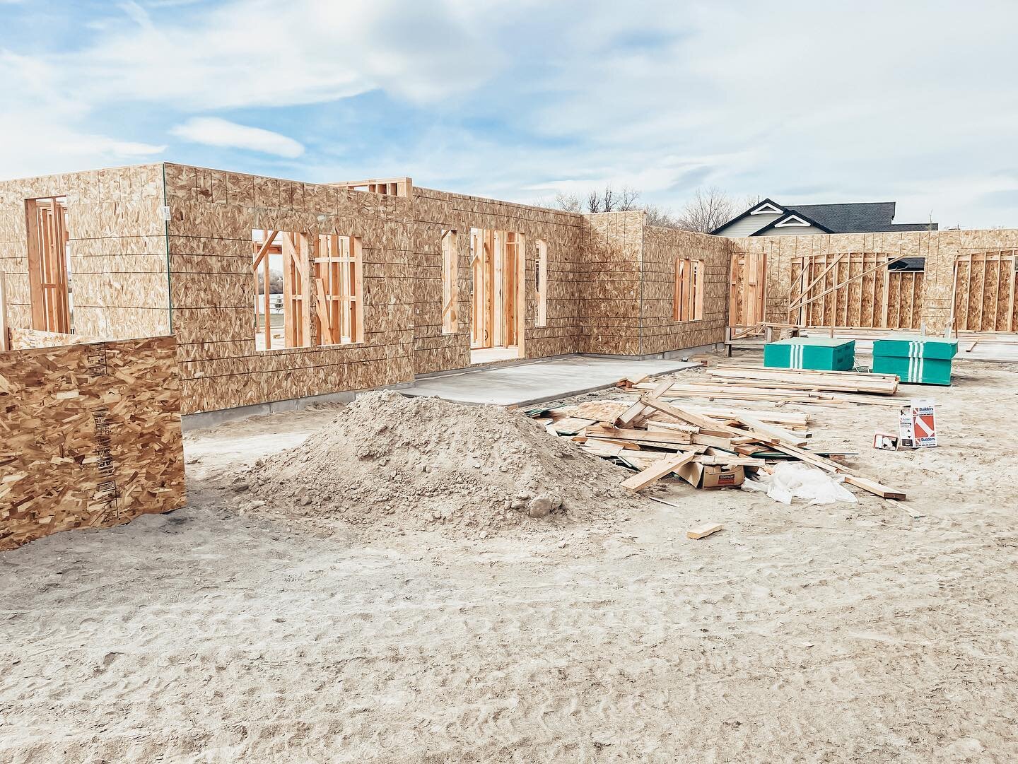 Starting to look like a house out at the Skinner property 🏠 #newconstruction #idahohomes #treasurevalleyhomes