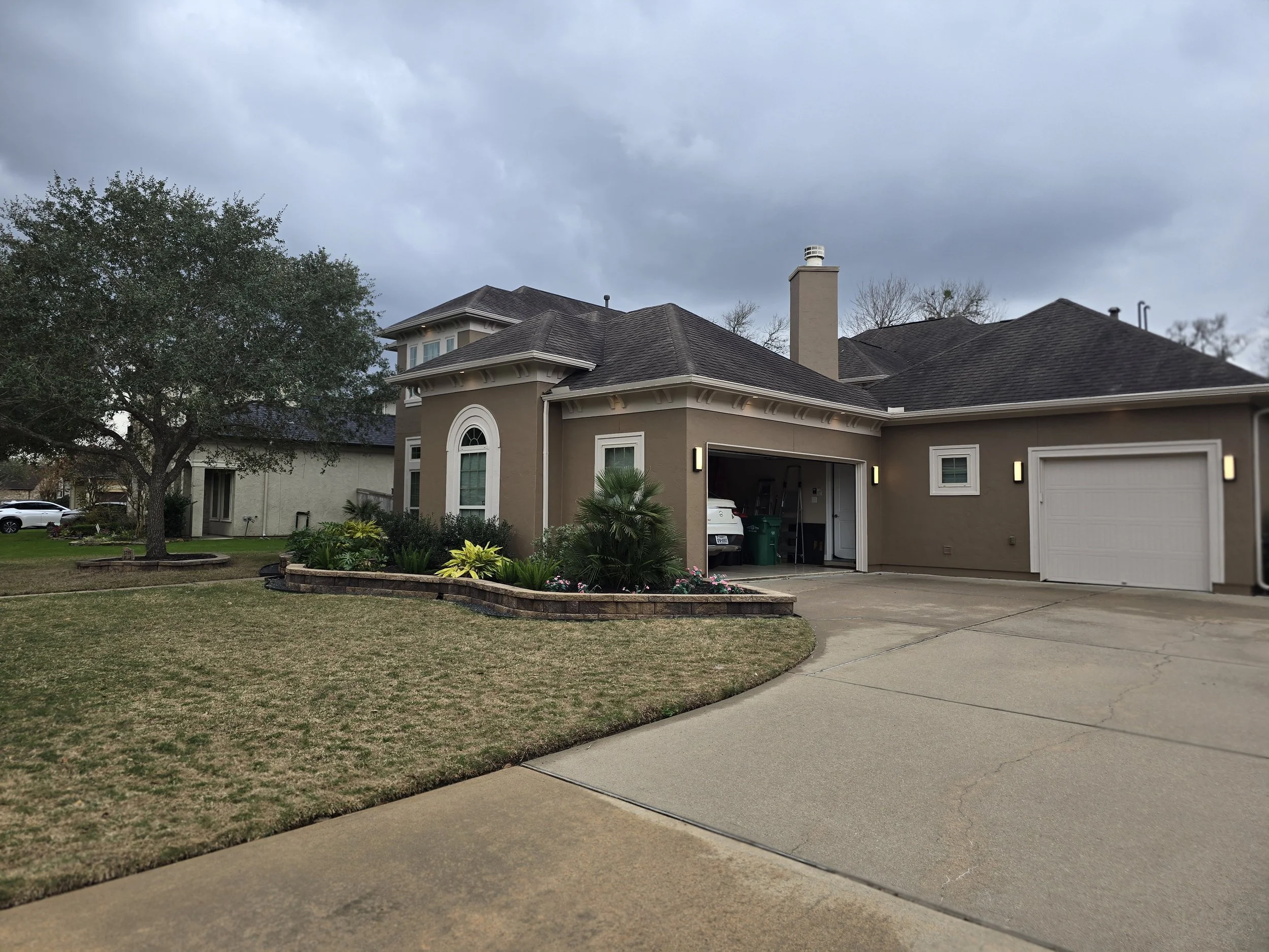 “Completed exterior house painting project in Richmond, Texas”