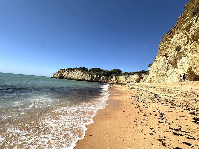 algarvebeach2.JPG