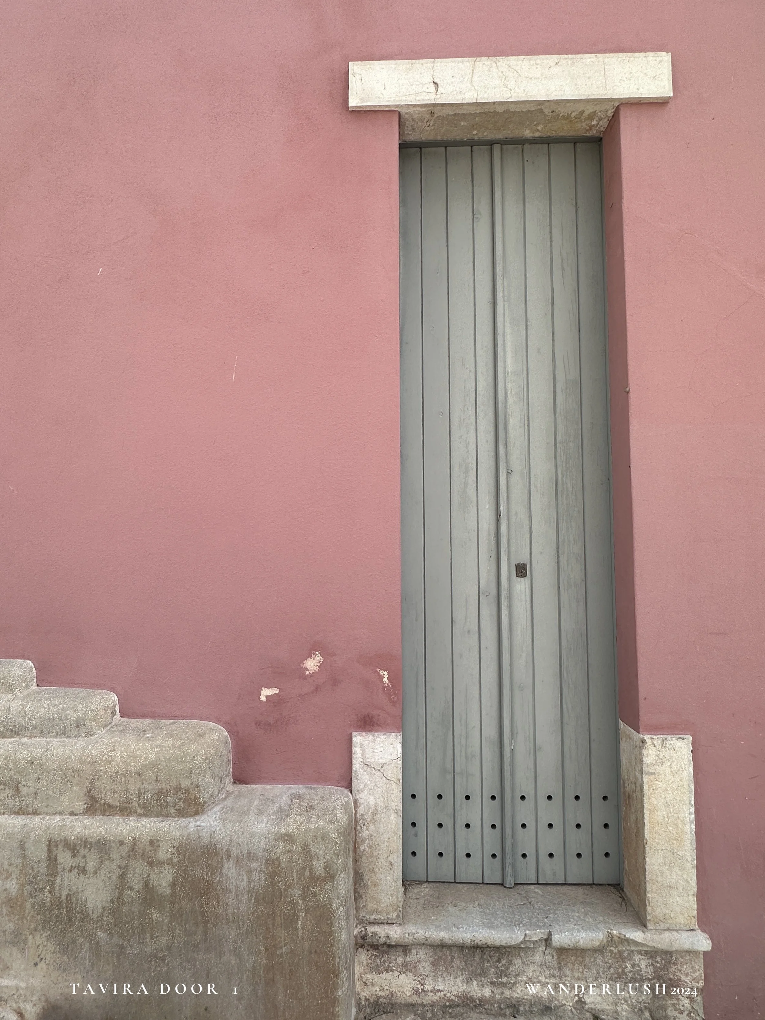 tavira-pinkdoor.JPG