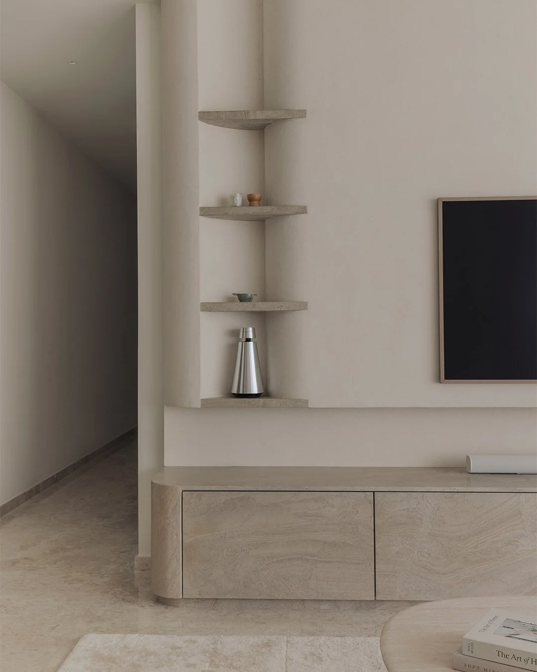 A place to unwind.

A place to gather.

Designed for everyday moments of calm.
Featuring @bangolufsen 

eightytwo.asia 

#EightyTwo
#BangOlufsen
#sounddesign
#luxuryhomes
#slowliving