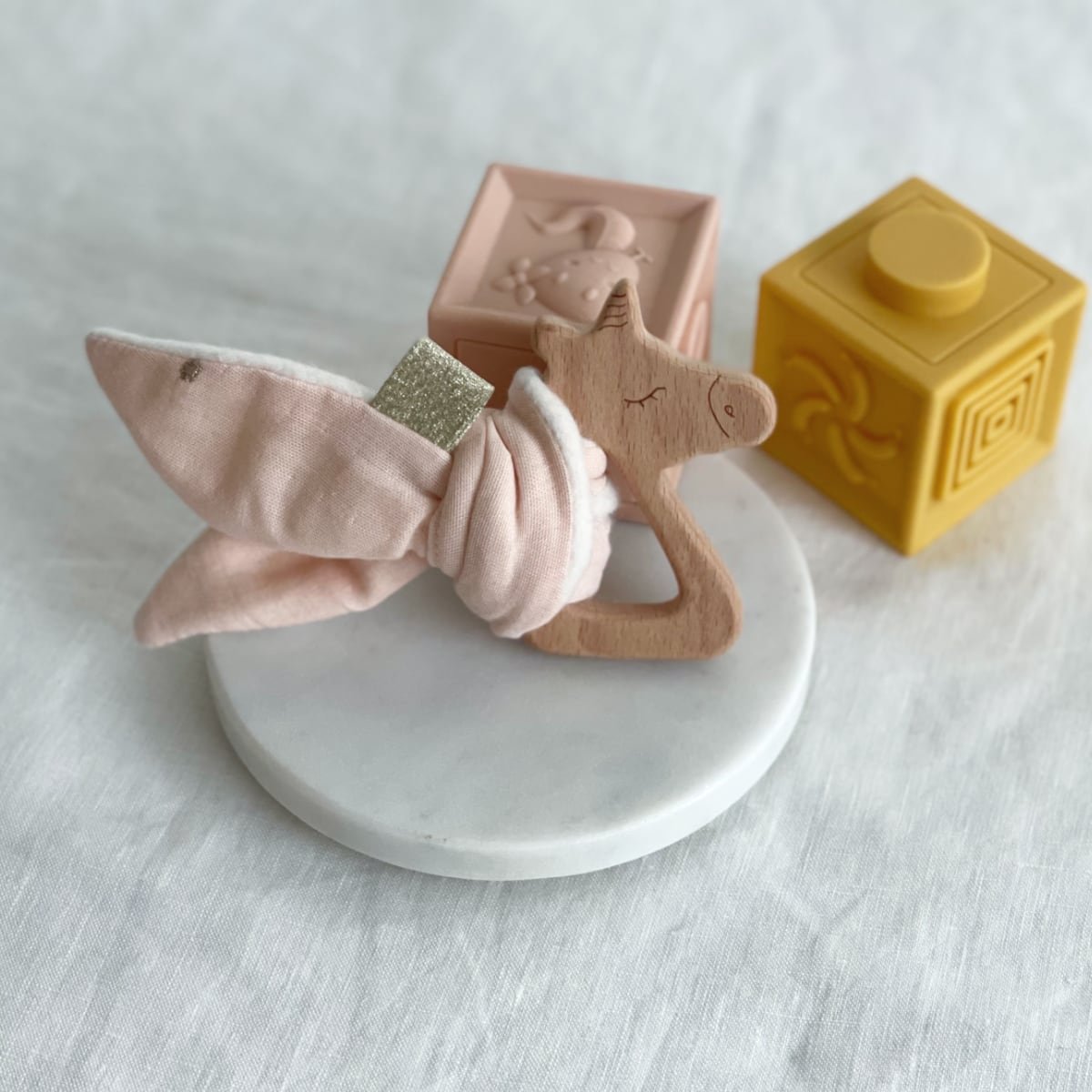teether_unicorn_2.jpg