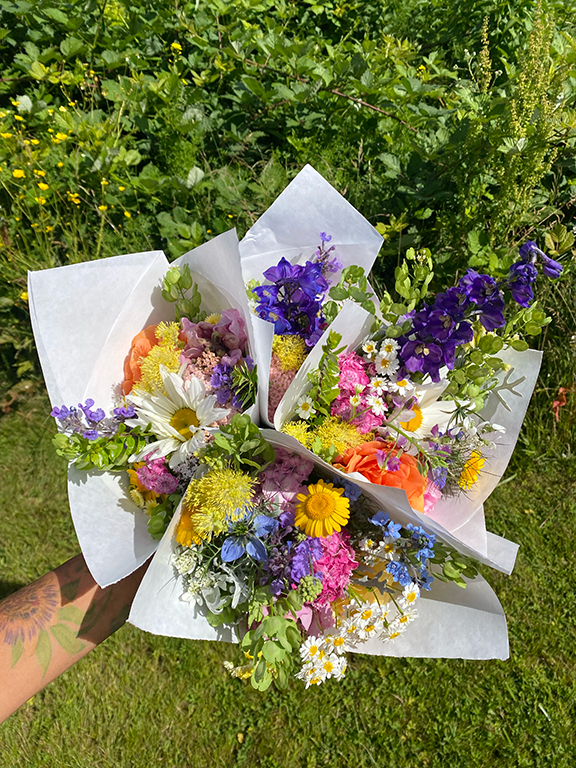 wrappedbouquetsforweb.png