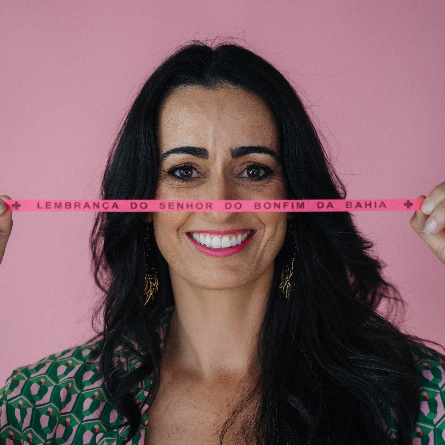 Have you ever wondered what those colourful ribbons from Salvador, Brazil are? 🇧🇷 Let me spill the tea on &quot;Bonfim&quot; ribbons!

These &quot;fita&quot;s aren't just souvenirs - they're little wish-makers! 
Here's the deal: tie one on with 3 k