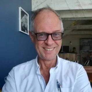 Professor Julian Hasinski logo