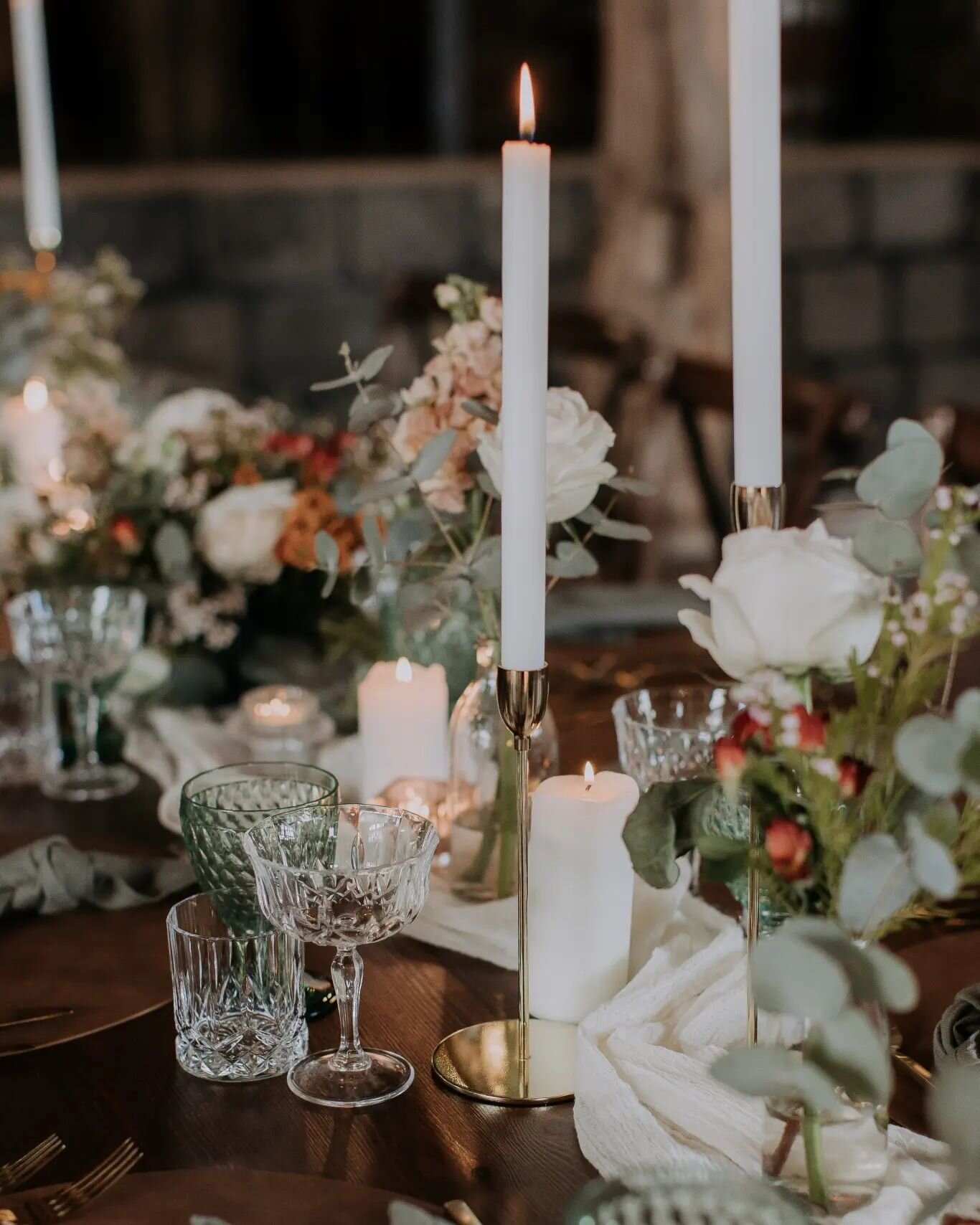 The most beautiful reception styling by @harperandgracedesigns