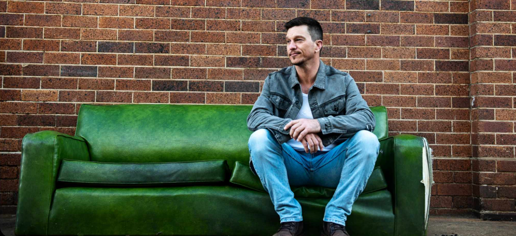 Live Music: Daniel Sproule
