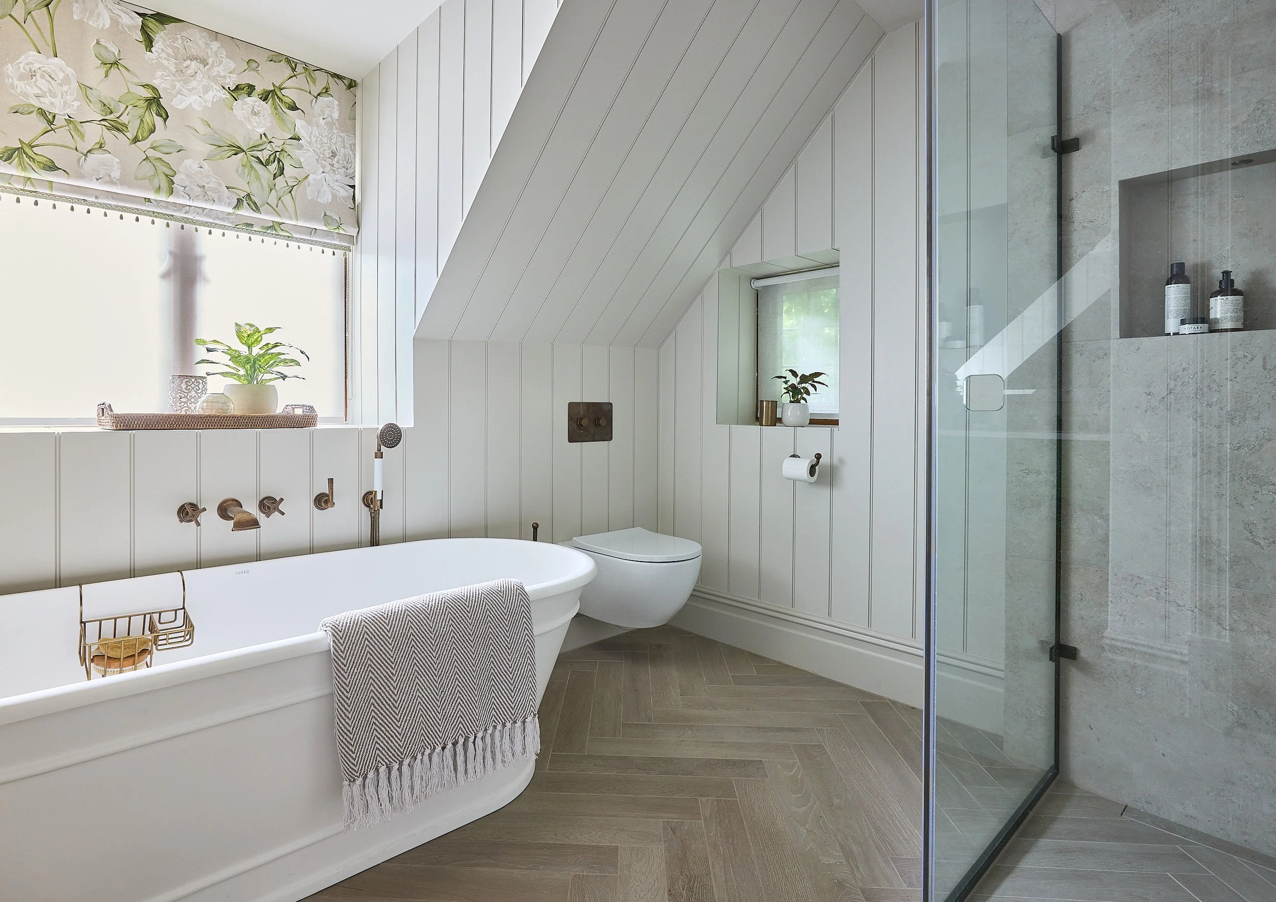 2025 Bathroom Trends That Balance Luxury and Affordability