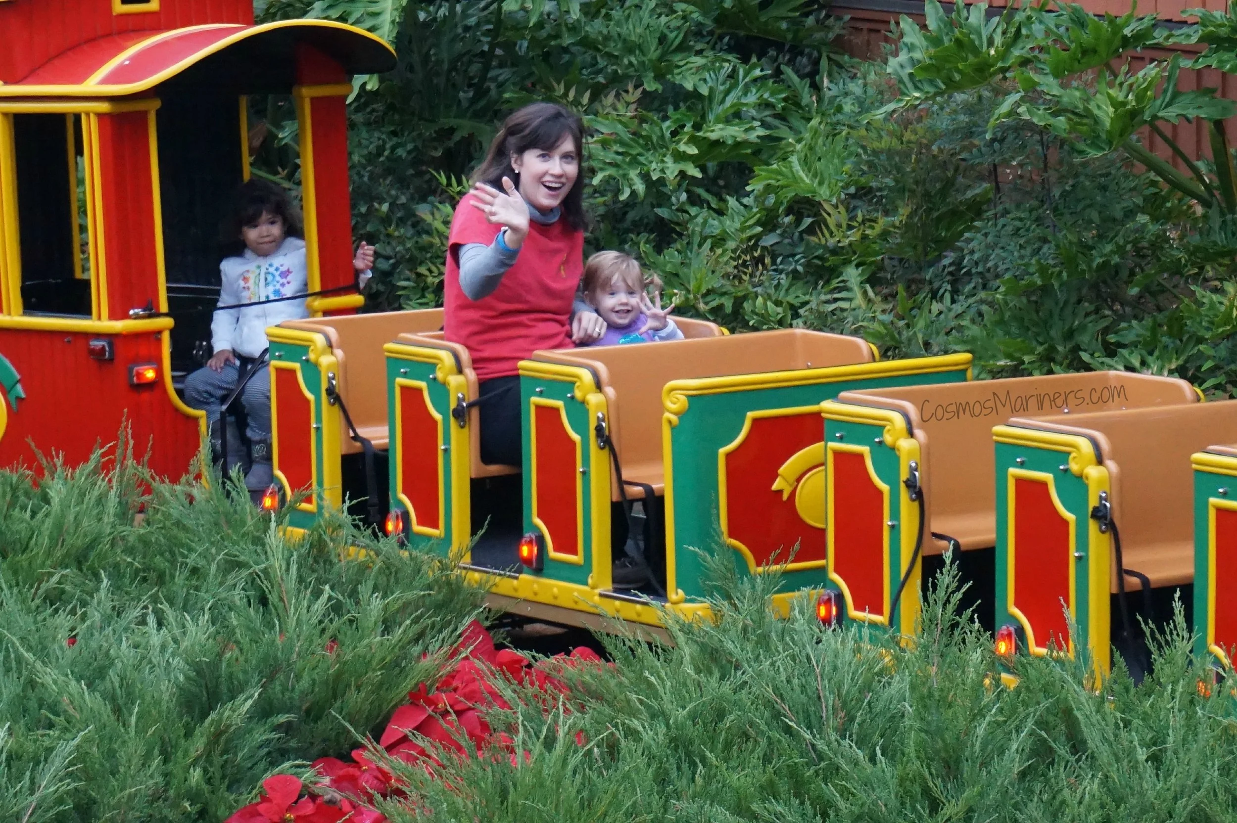 best-things-to-do-walt-disney-world-out-of-park-train.jpg