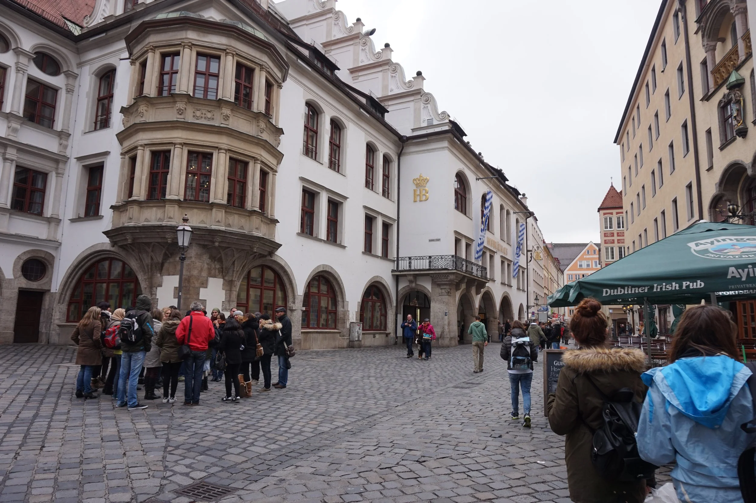 Group of people standing outside of the Hofbrauhaus in Munich