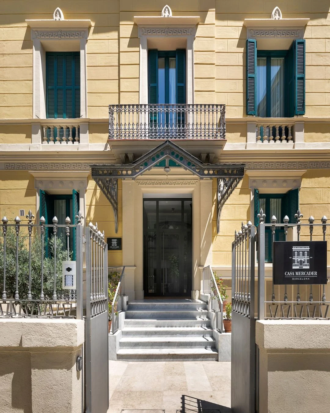 Casa Mercader

In a world where cities are beginning to look more and more alike, finding what feels truly local has become rare. But here, in one of the Eixample&rsquo;s most historic passages, authenticity still has a home.

Casa Mercader is our in