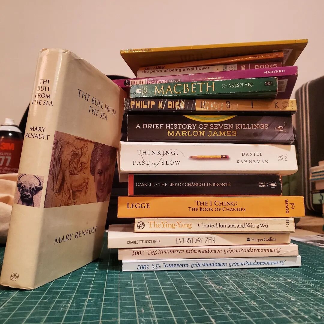from the surrendered libraries of Milan and Josefa: great titles in philosophy,  psychology, art, theater, and sociology -- all in the stacks at Slow Down on Magazine 🐌
