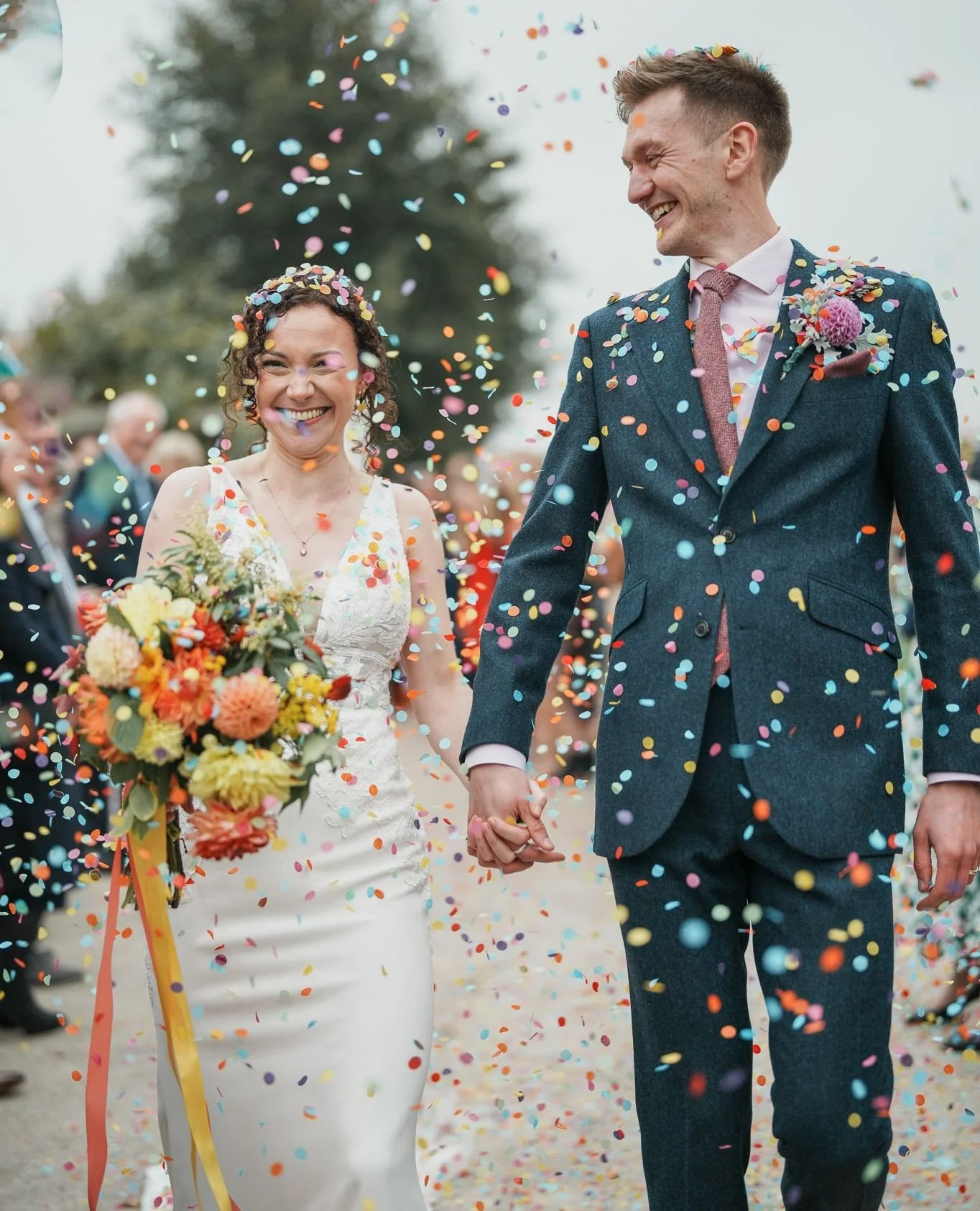 One of my favourite parts of the day is the confetti throw ✨️⁠
⁠
#cornwallwedding #cornwallweddingphotographer #devonweddingphotographer #southwestwedding