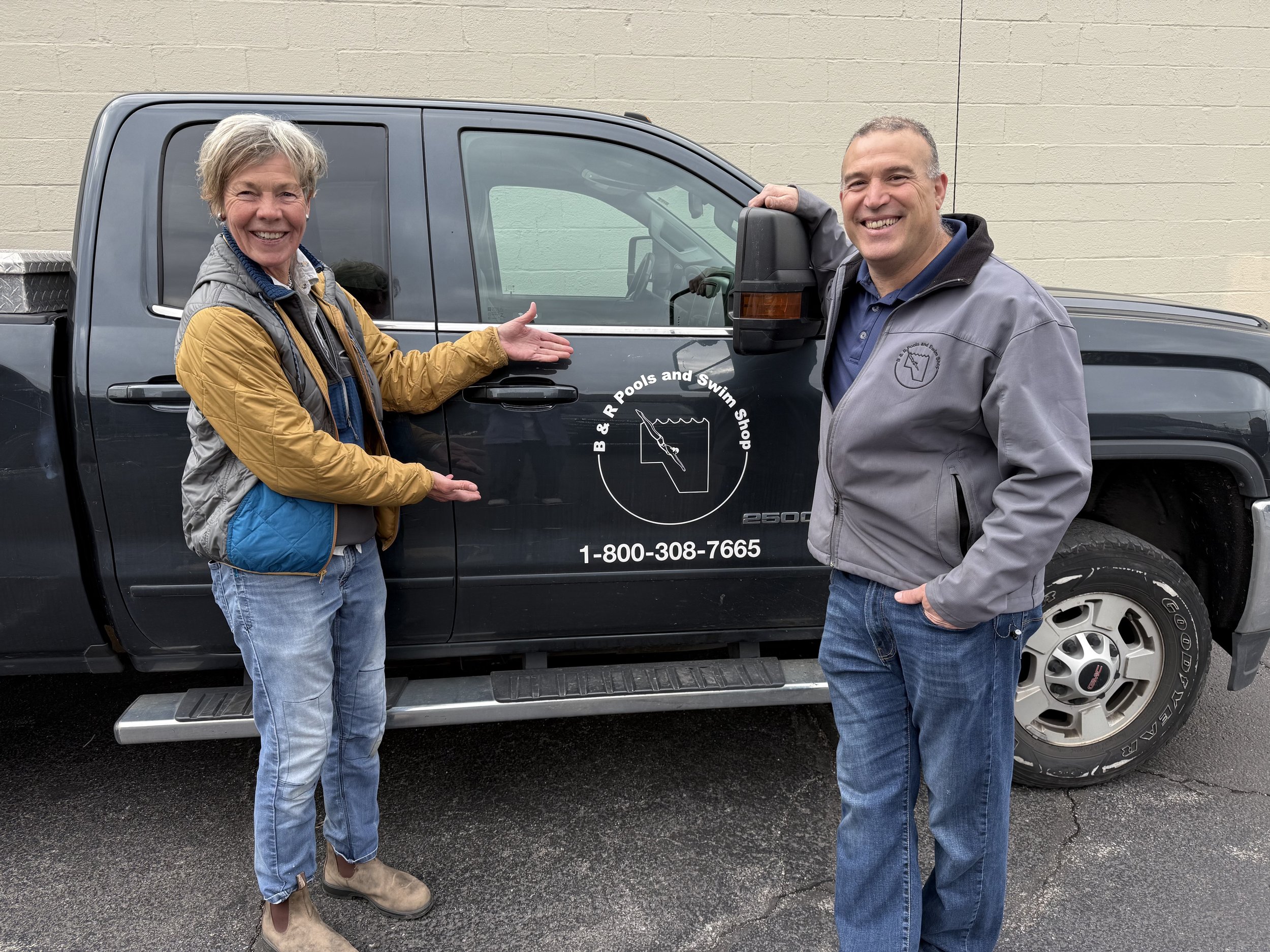 B and R Pools and Swim Shop Donates to AquaMissions_4.jpeg