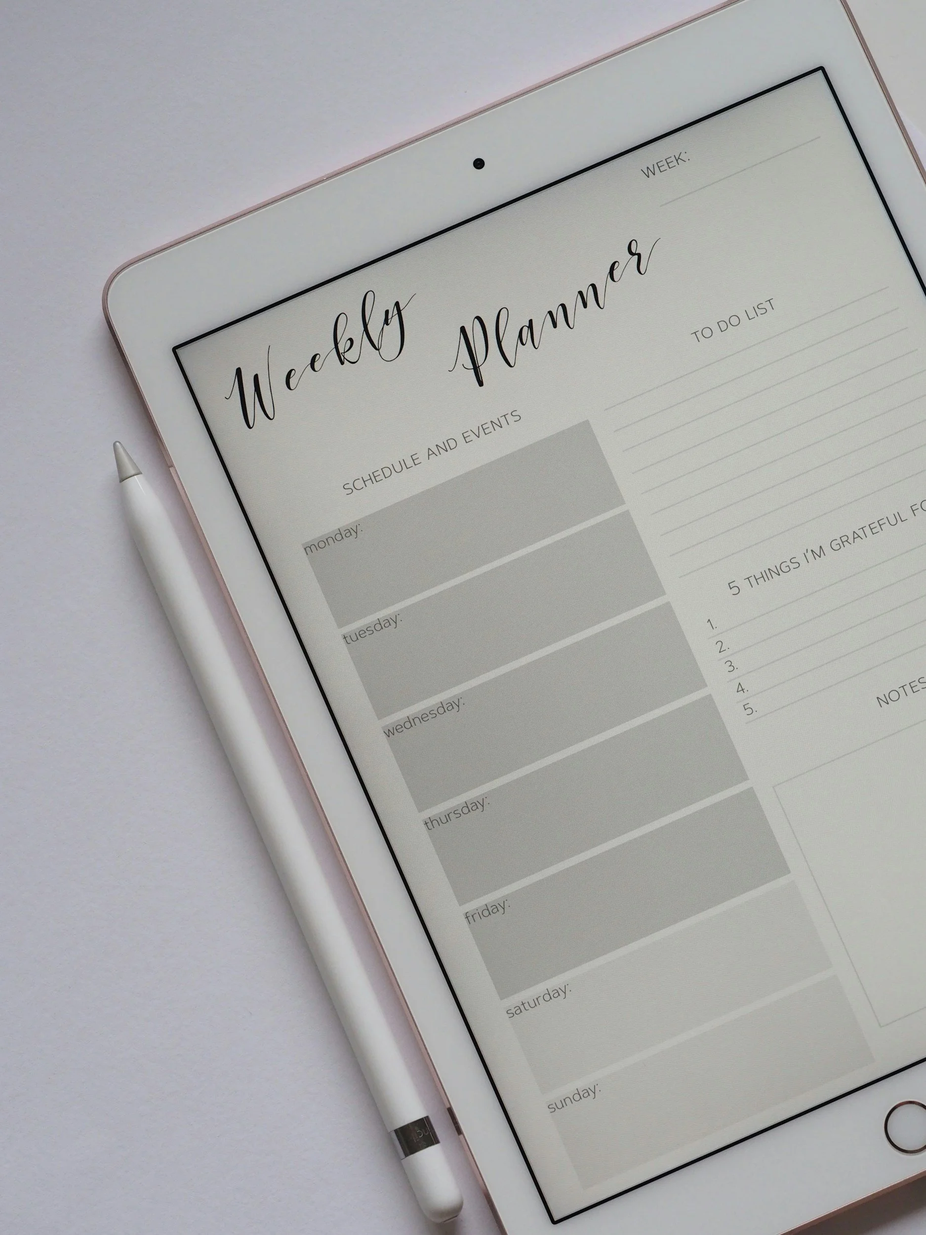 Weekly planner showing how simplifying your to-do list can reduce stress and improve productivity.