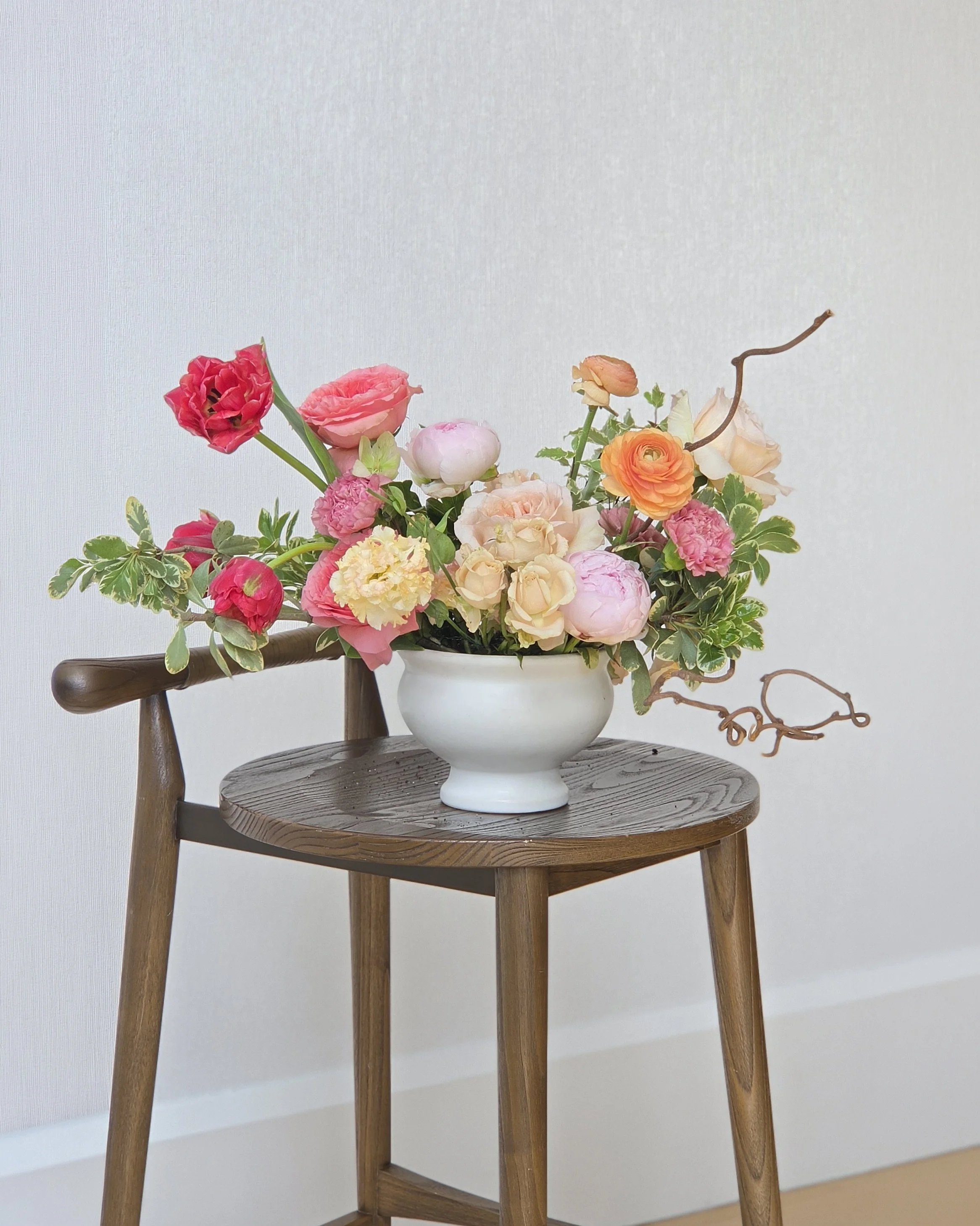Shavuos - Premium Arrangement in a Vessel — Vibrant