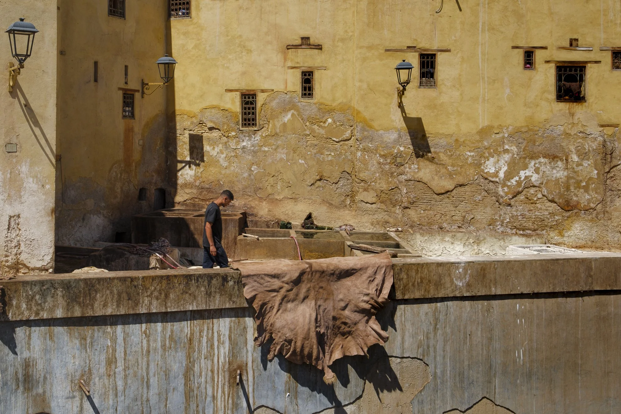 Série photo documentaire de la tannerie de Chouara à Fès