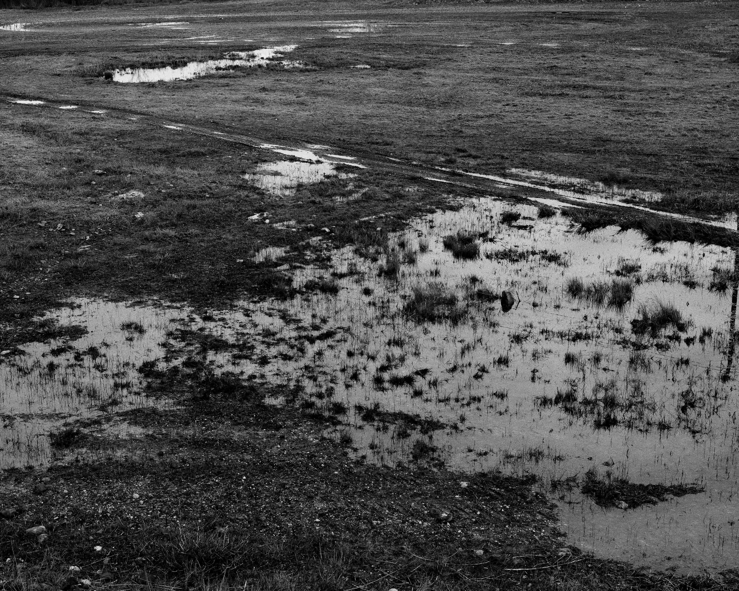 Photographie évoquant l'errance, les souvenirs et la nostalgie. Photographie issue de la série "In Between Days" de Christophe Daviau, développée dans le cadre du mentorat photo en ligne de Préludes Photo.