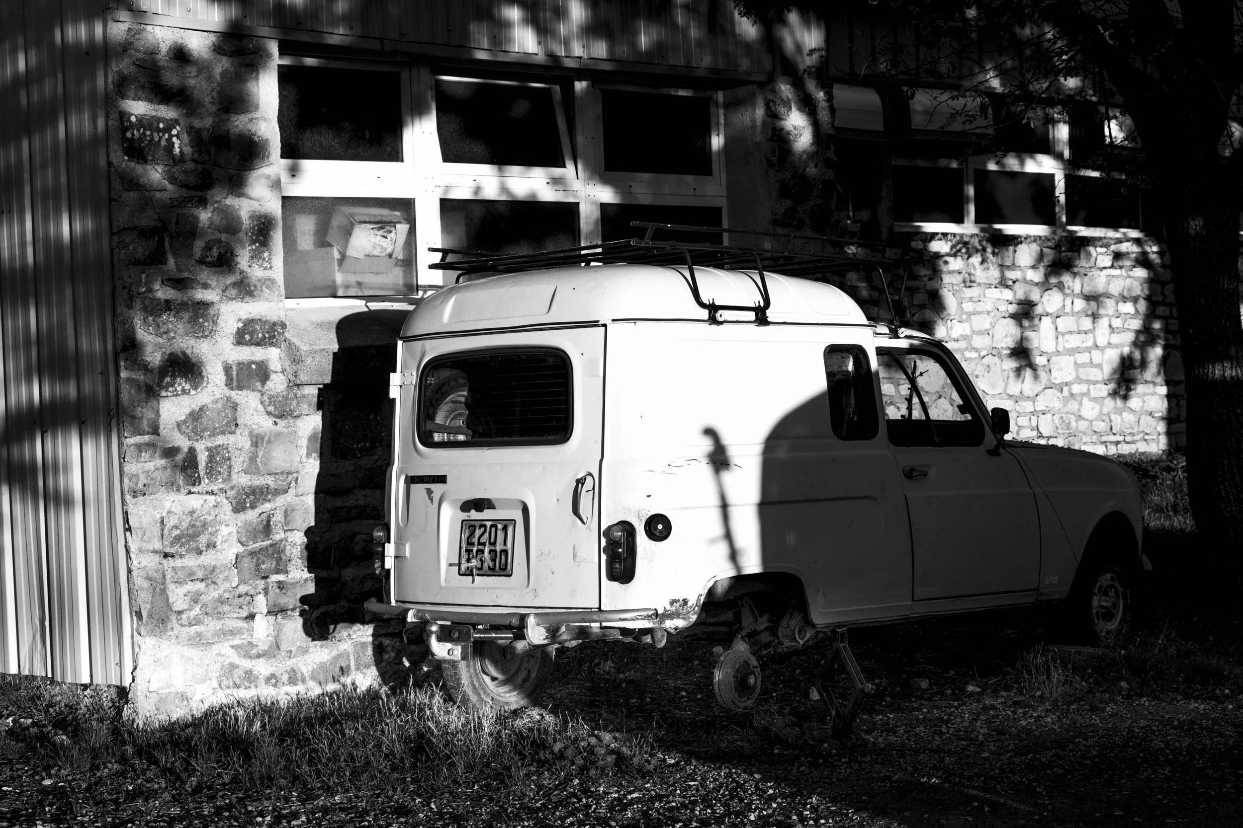 Série photo de Chris Branruz en noir et blanc dans les Cévennes en Lozère