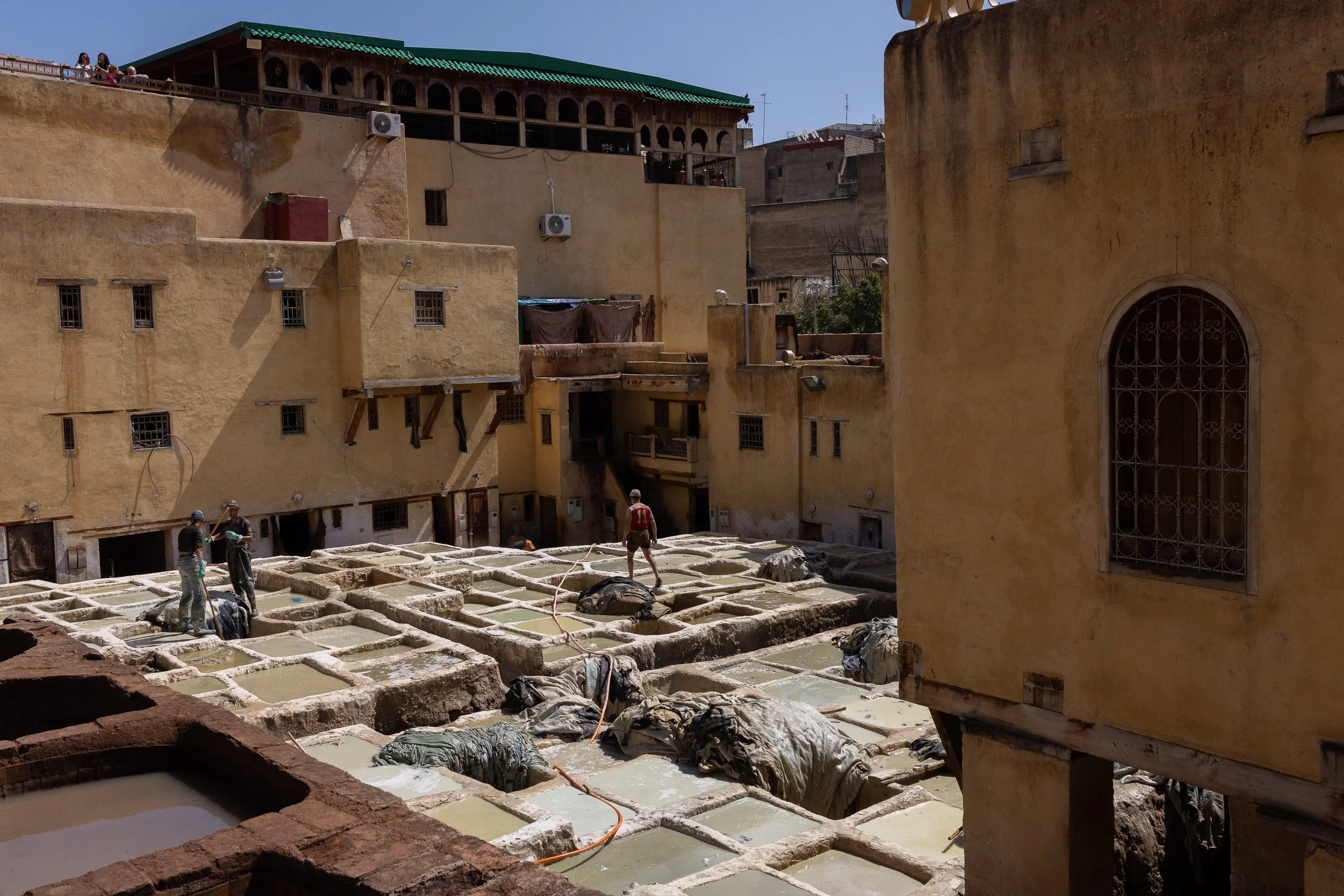 Série photo de Stéphanie Maillard à Fès au Maroc durant un stage photo entre street et photographie documentaire, organisé par Préludes Photo