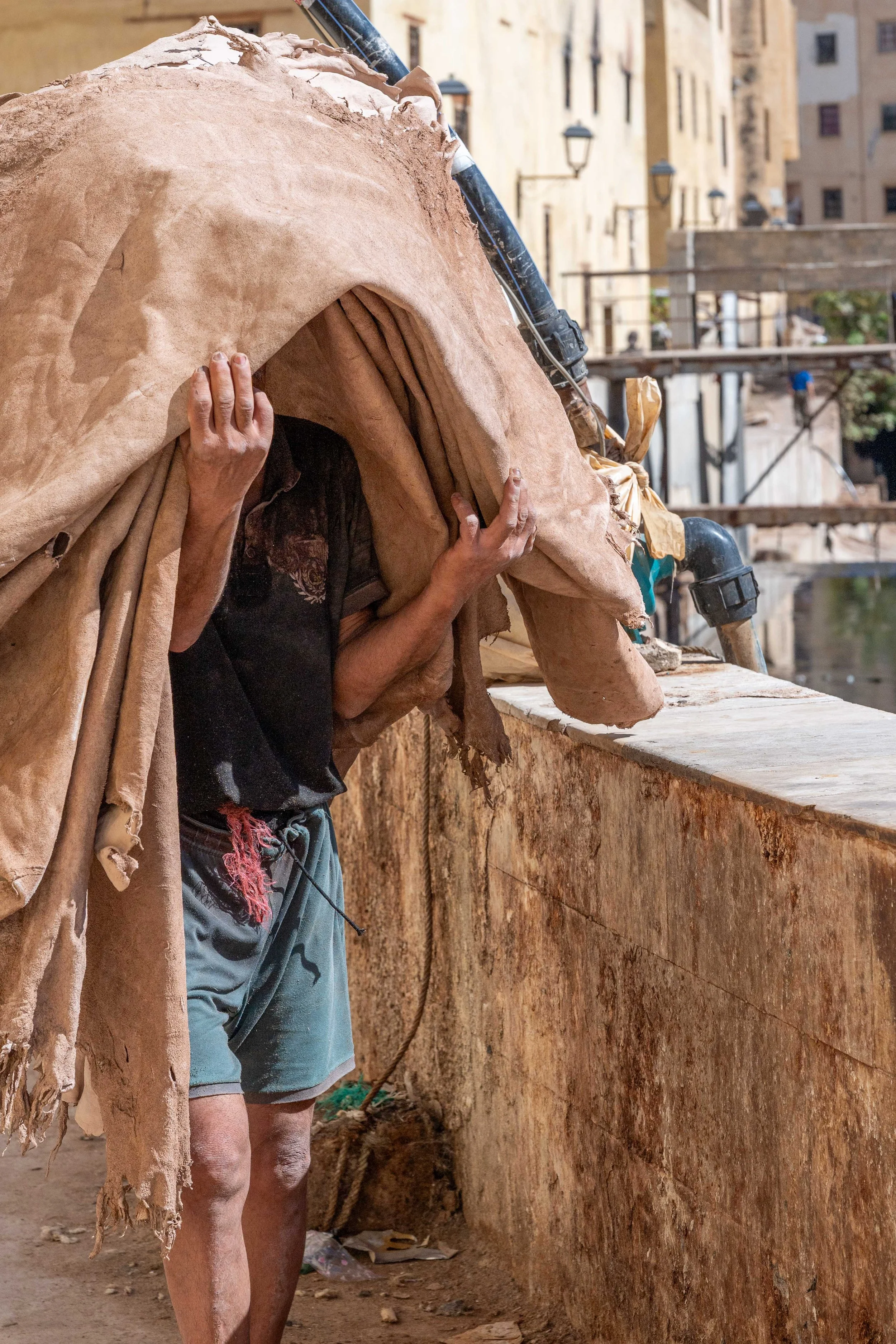 Série photo documentaire de la tannerie de Chouara à Fès