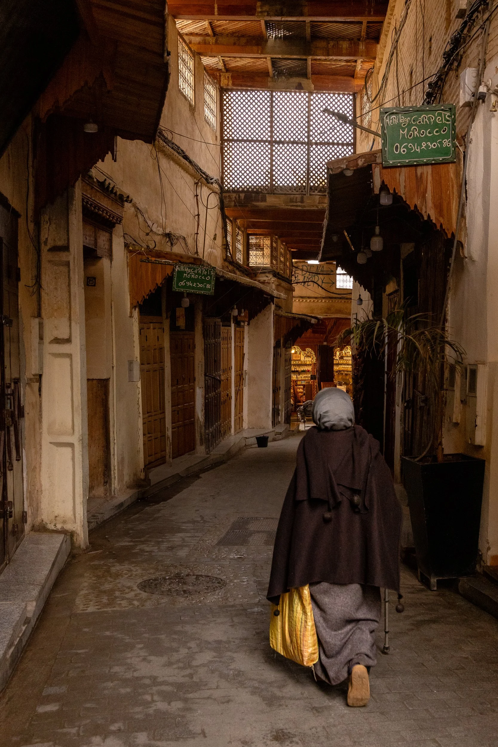 Série photo de Stéphanie Maillard à Fès au Maroc durant un stage photo entre street et photographie documentaire, organisé par Préludes Photo
