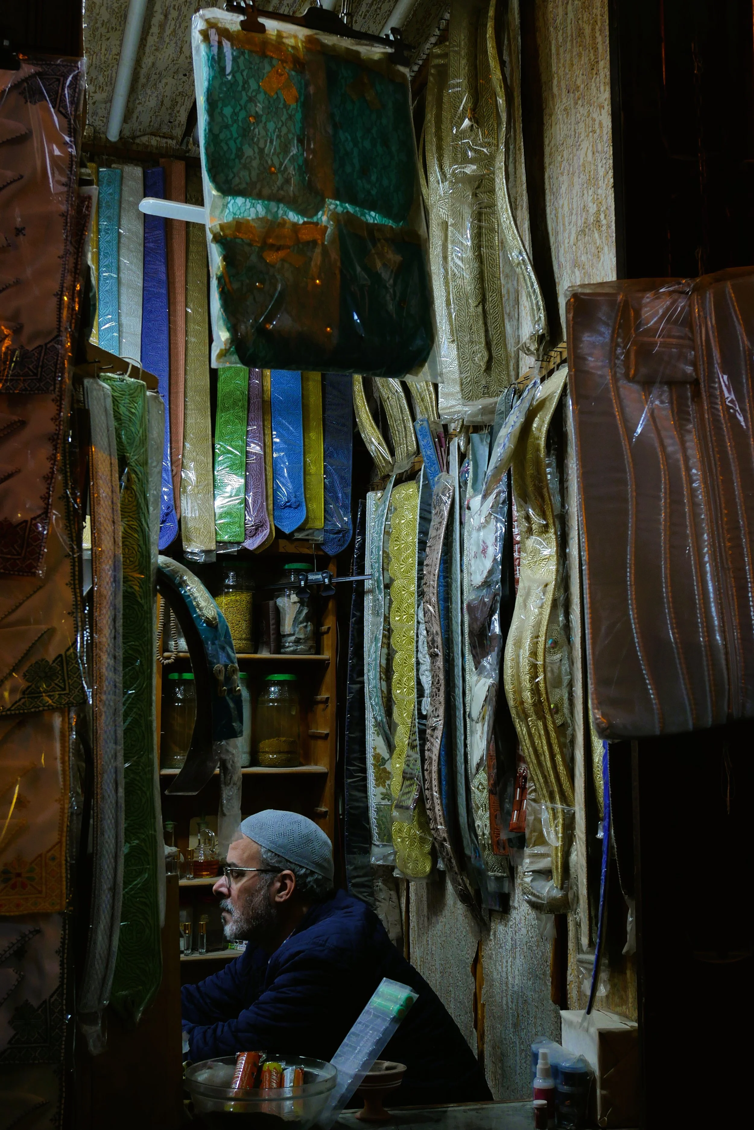 Série photo de Johanna Zini à Fès durant un stage photo de rue et documentaire au Maroc