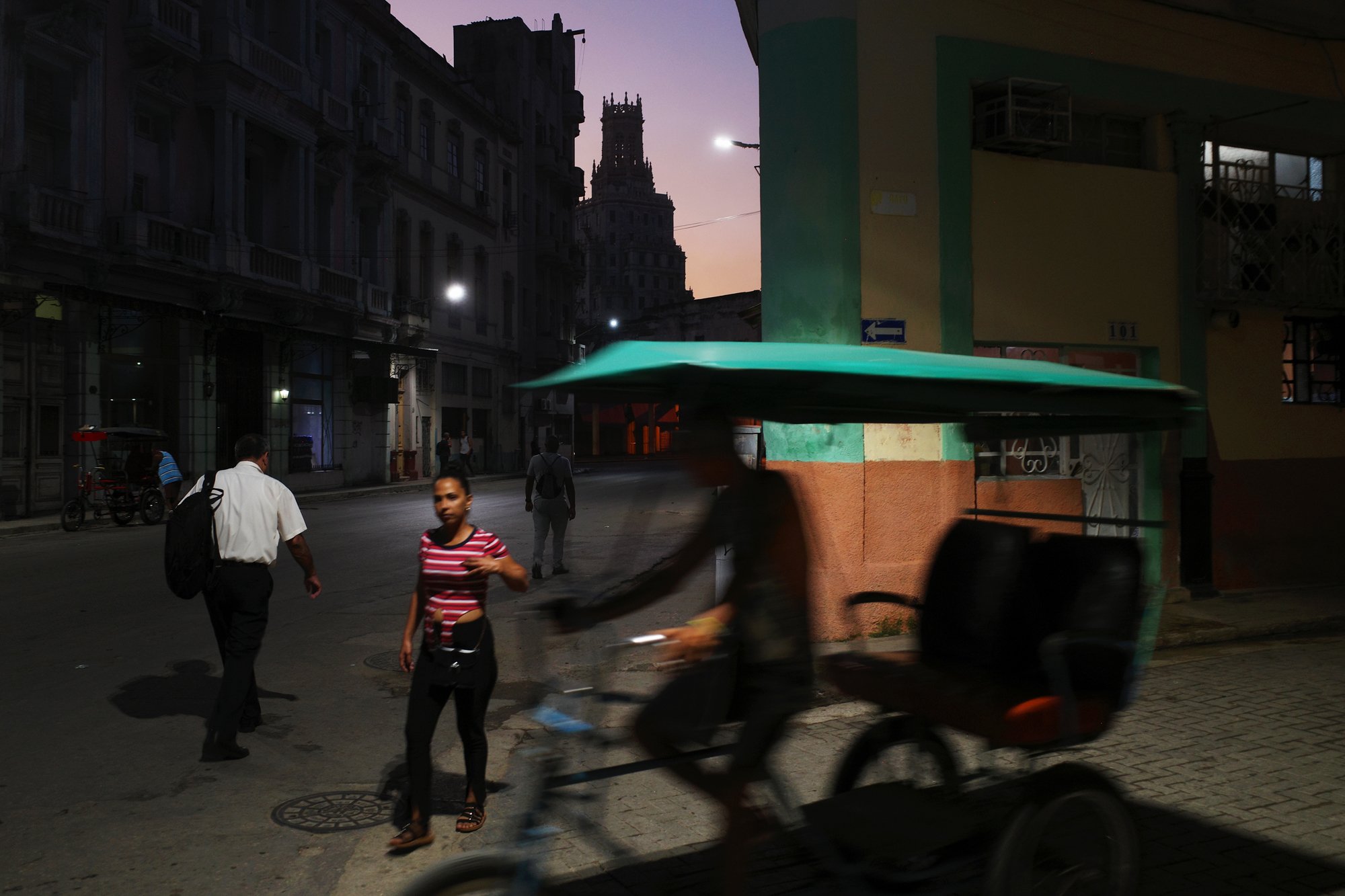 Série photo street à Cuba de Maxime Pronchery durant un workshop