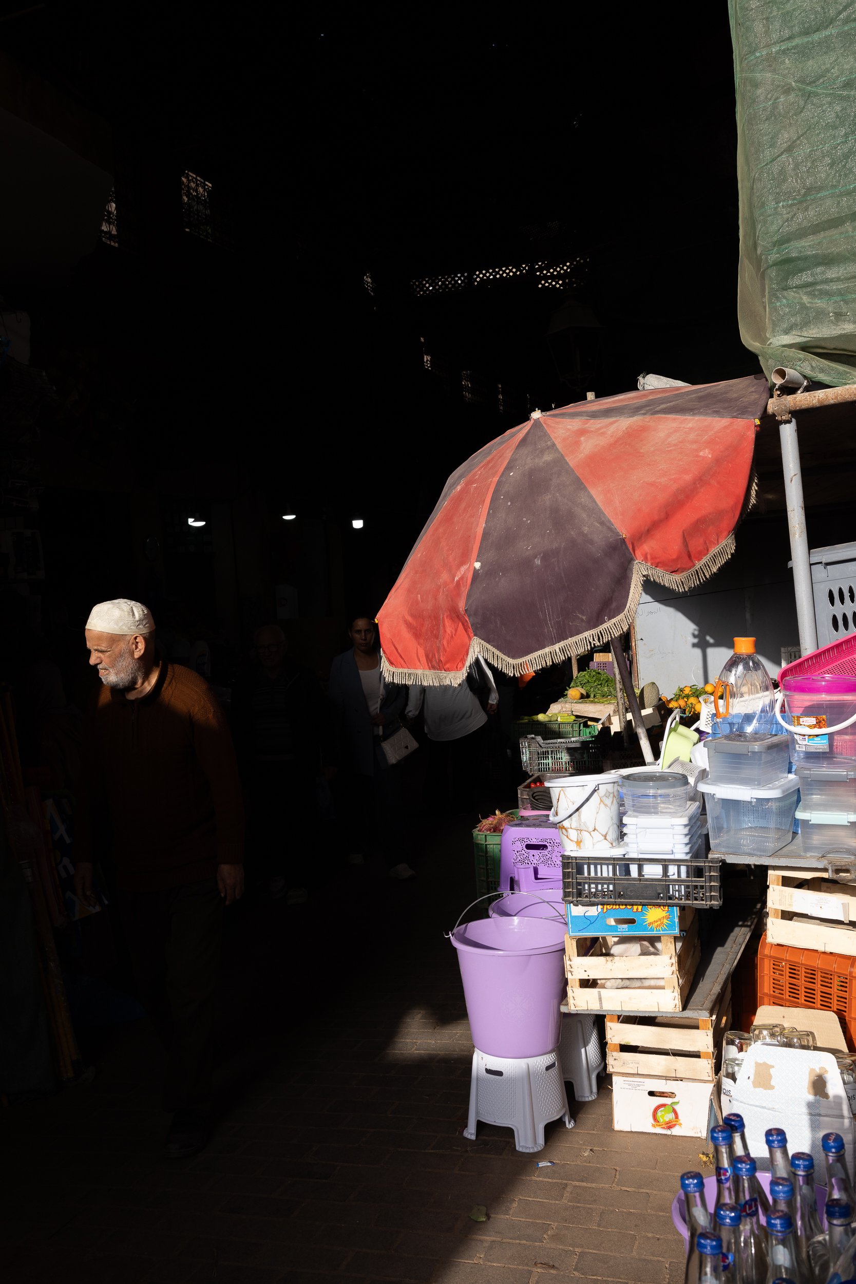 Série photo de Stéphanie Maillard à Fès au Maroc durant un stage photo entre street et photographie documentaire, organisé par Préludes Photo