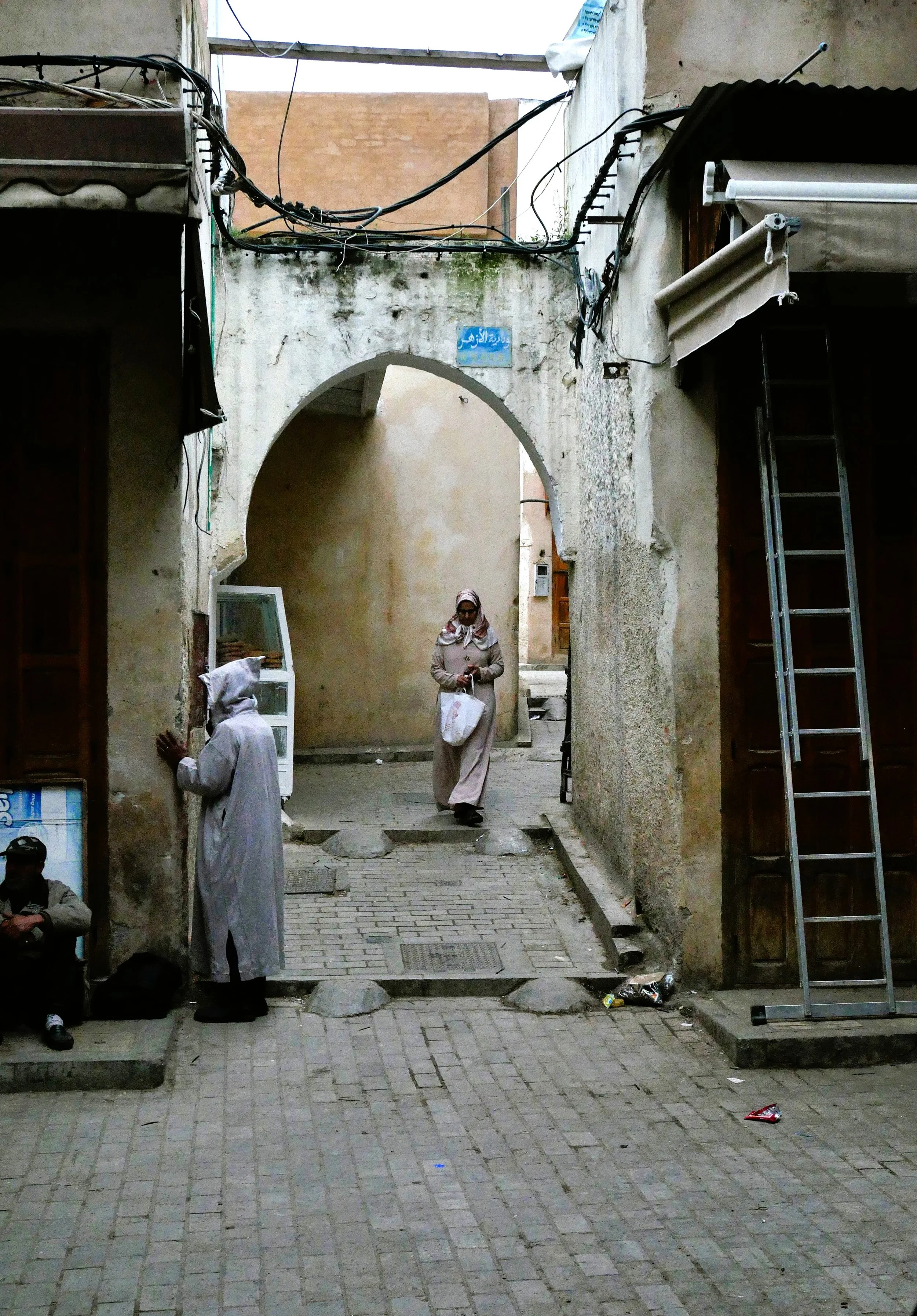 Série photo de Johanna Zini à Fès durant un stage photo de rue et documentaire au Maroc