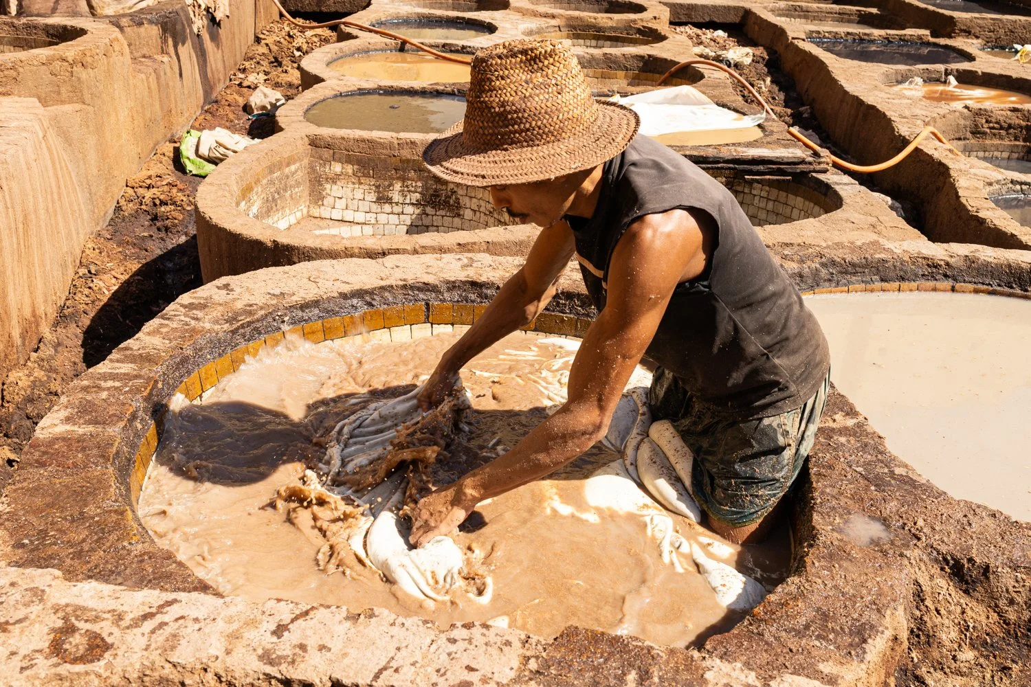 Série photo documentaire de la tannerie de Chouara à Fès